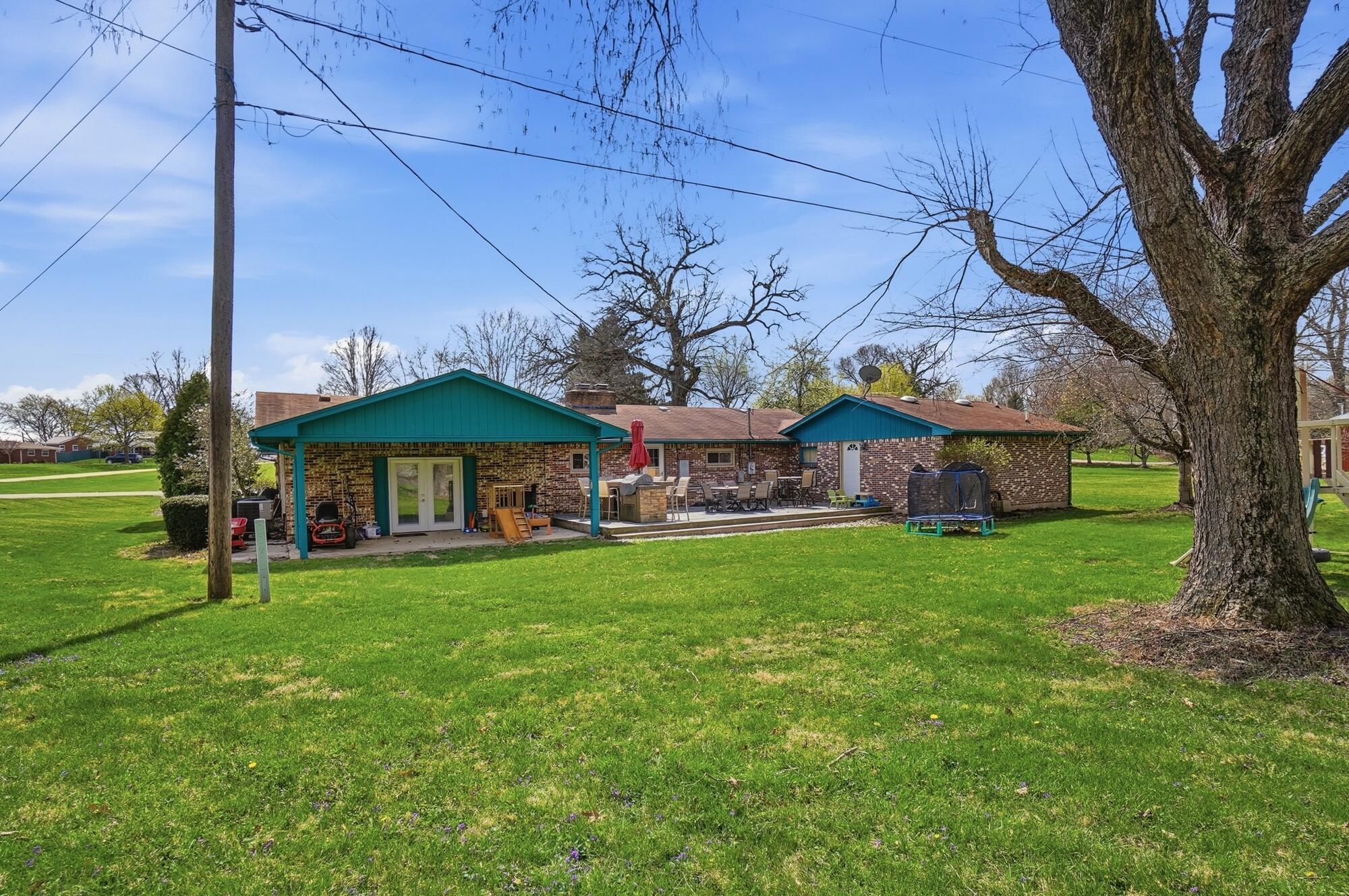 1008 Stevens Circle Drive, New Carlisle, Ohio 45344