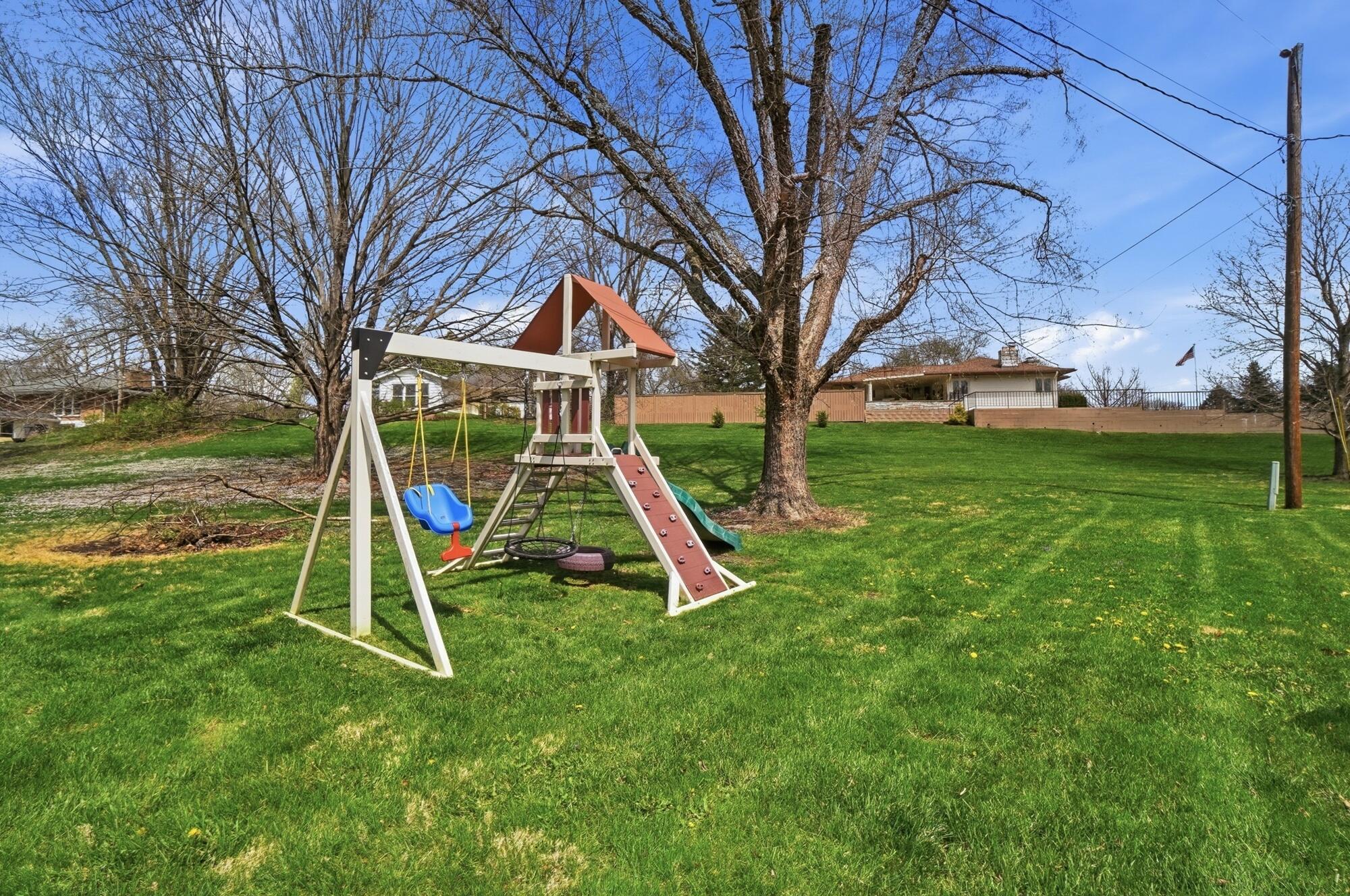 1008 Stevens Circle Drive, New Carlisle, Ohio 45344