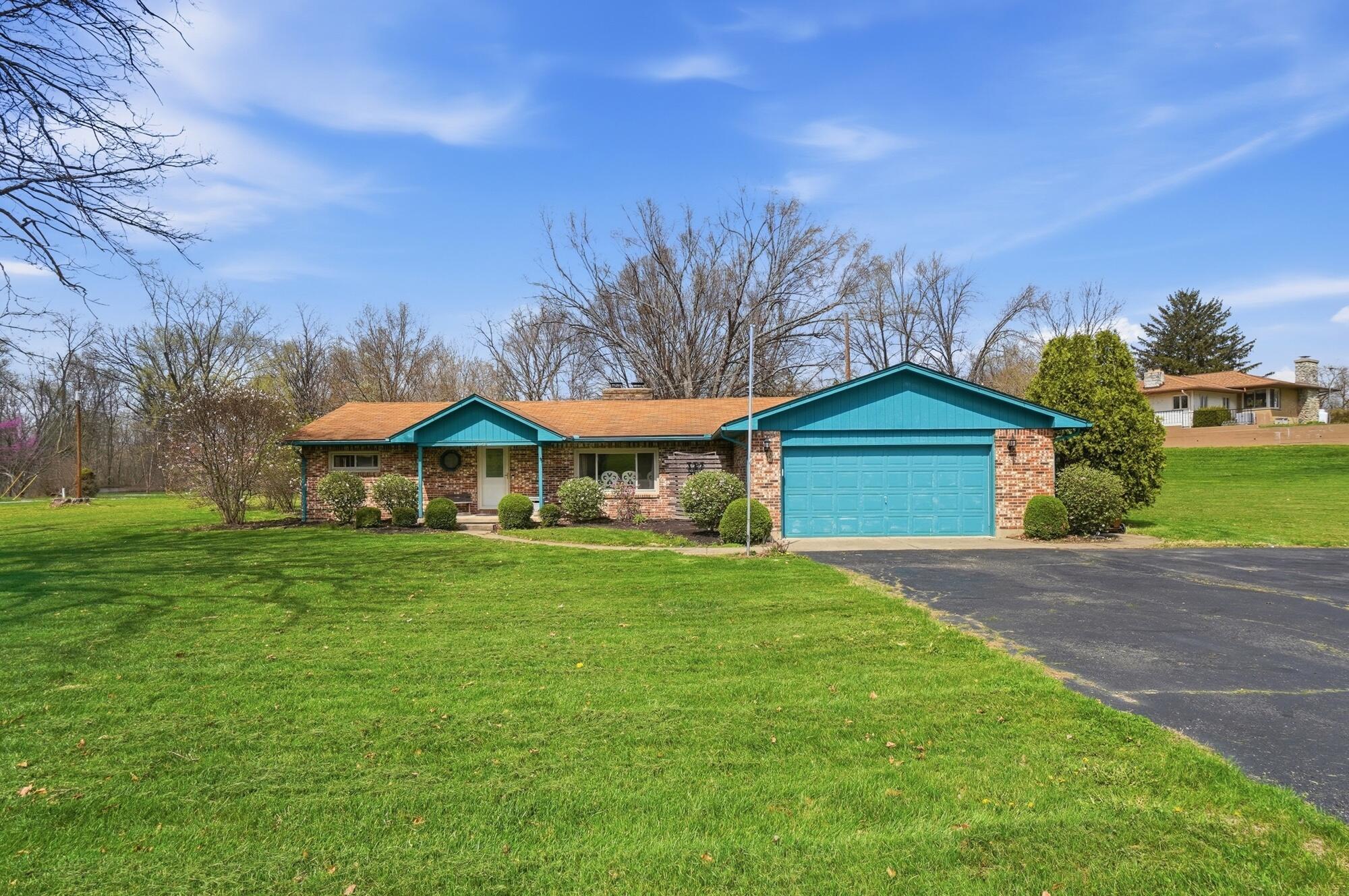 1008 Stevens Circle Drive, New Carlisle, Ohio 45344