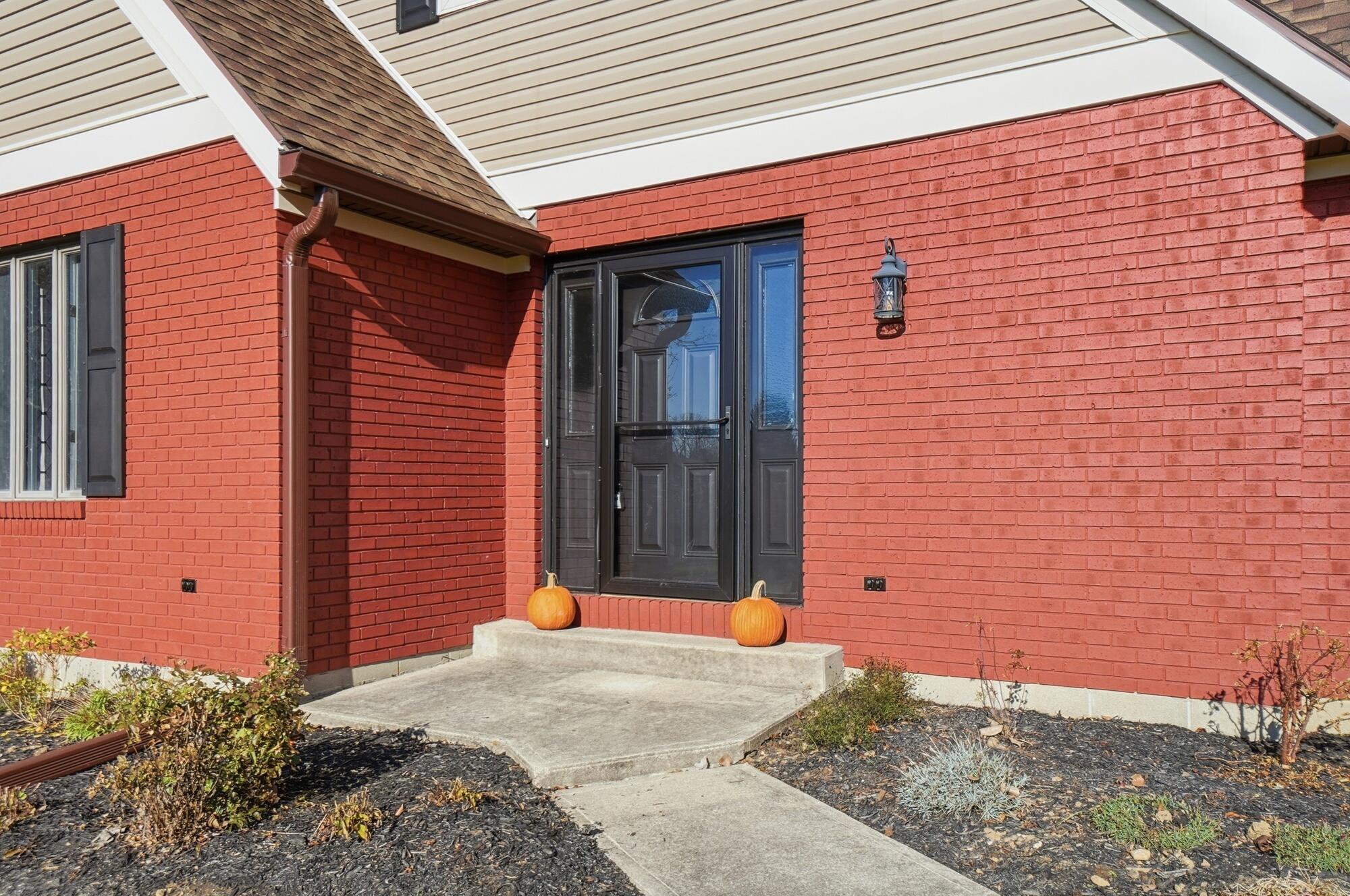 624 Aberfelda Drive, Springfield, Ohio 45504