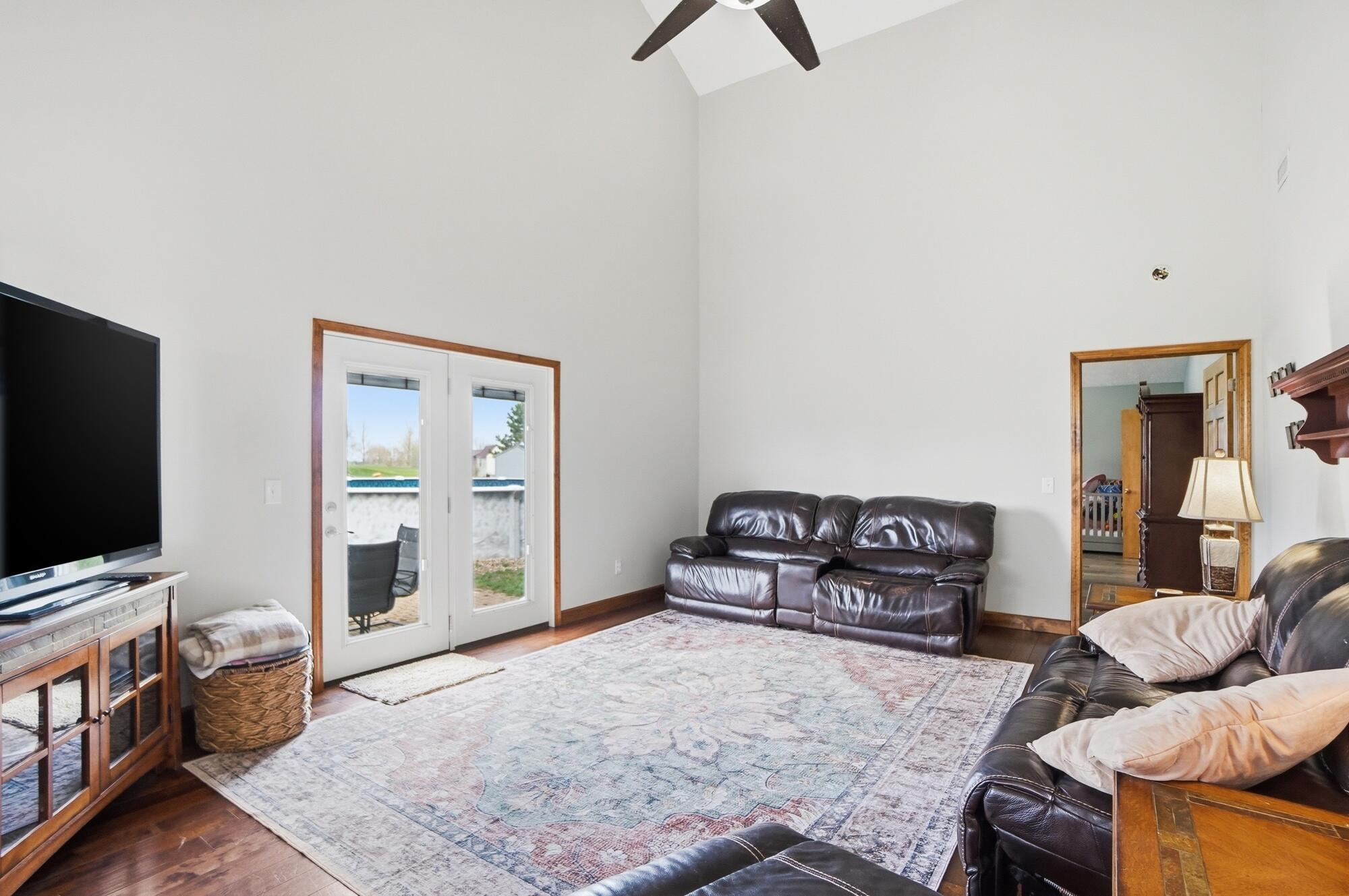 9480 Loveless Road, Mechanicsburg, Ohio 43044