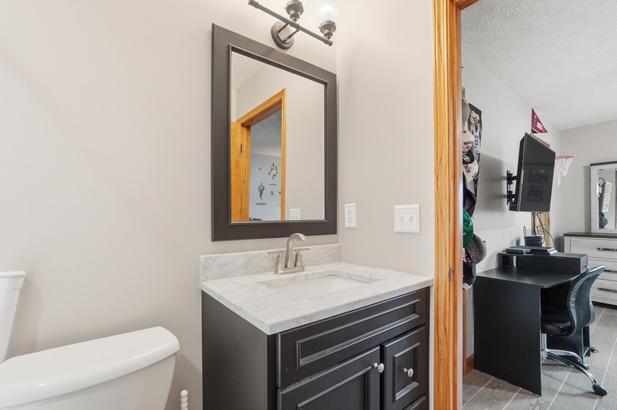 9480 Loveless Road, Mechanicsburg, Ohio 43044