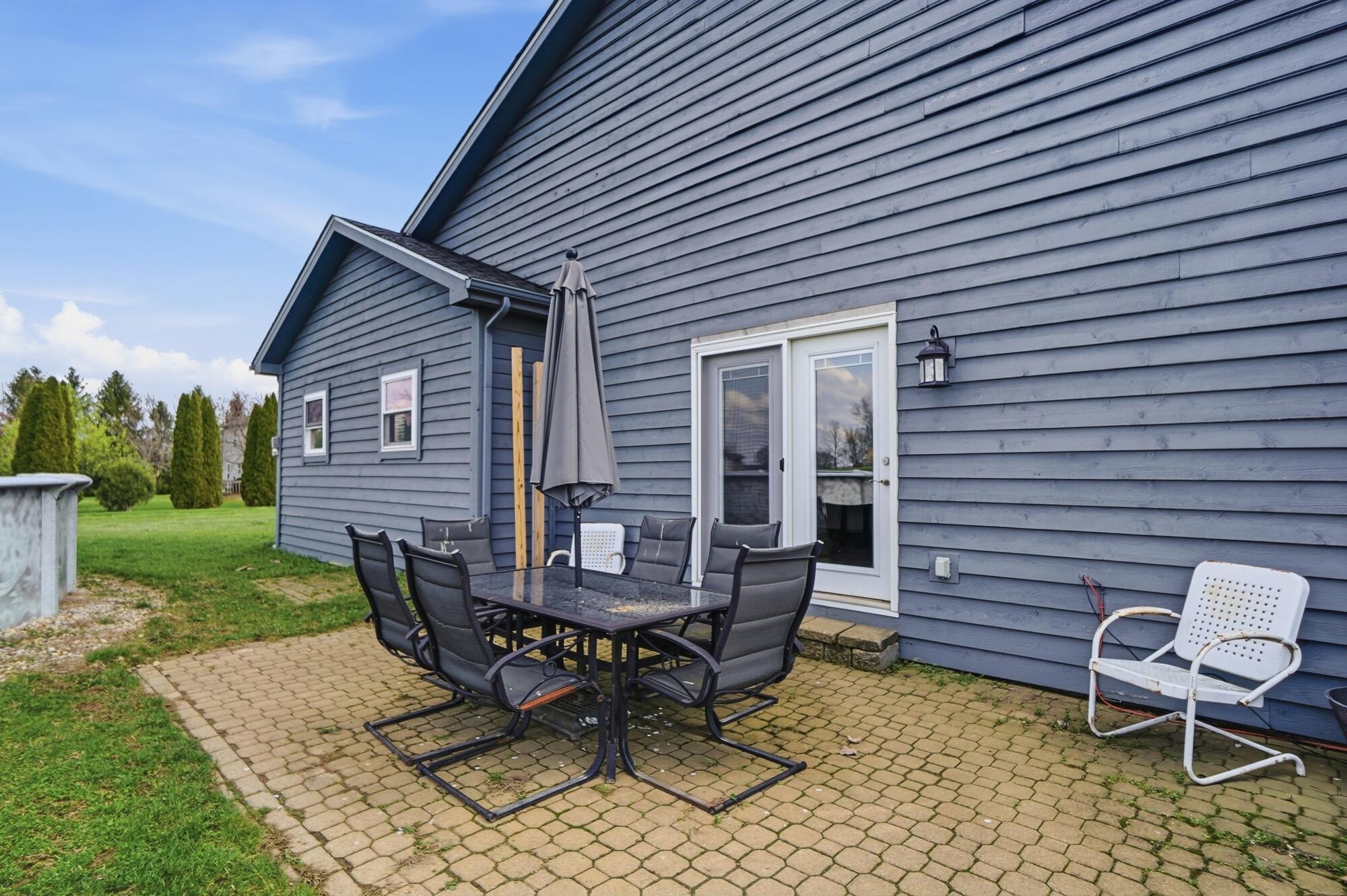 9480 Loveless Road, Mechanicsburg, Ohio 43044