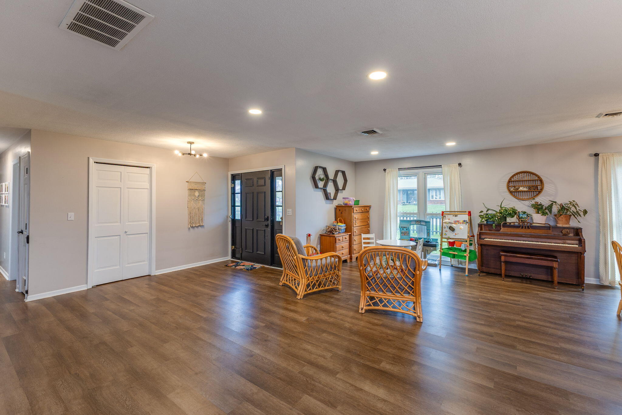 415 Wildrose Lane, Greenville, Ohio 45331