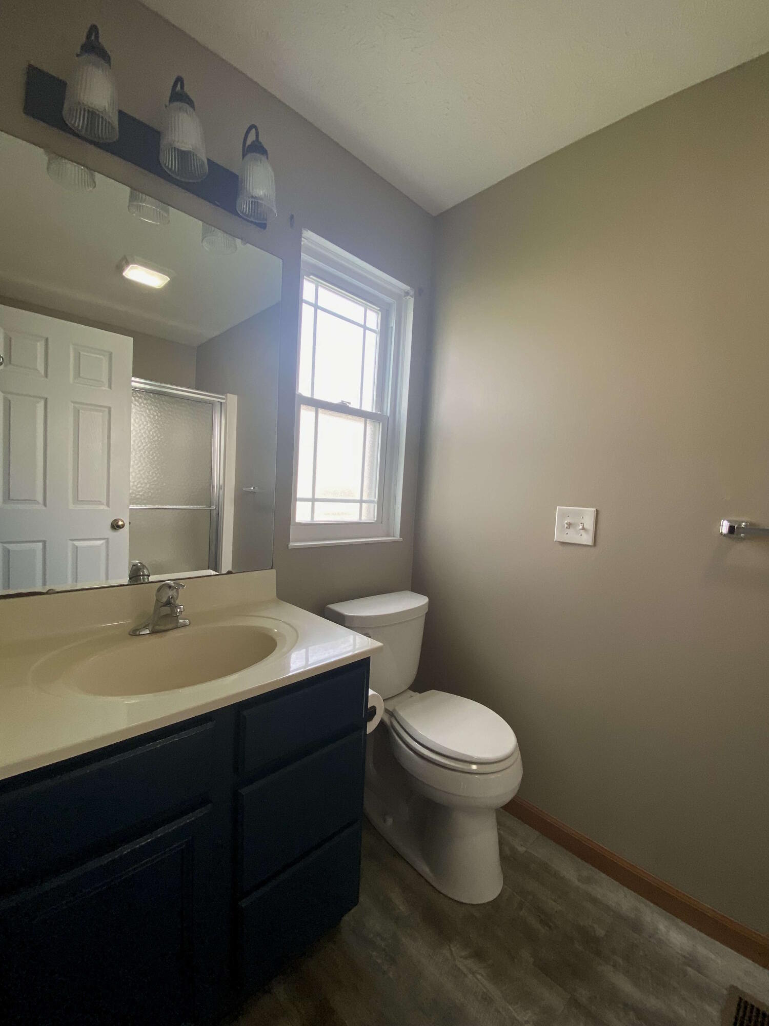 408 Deerwood Drive, Piqua, Ohio 45356