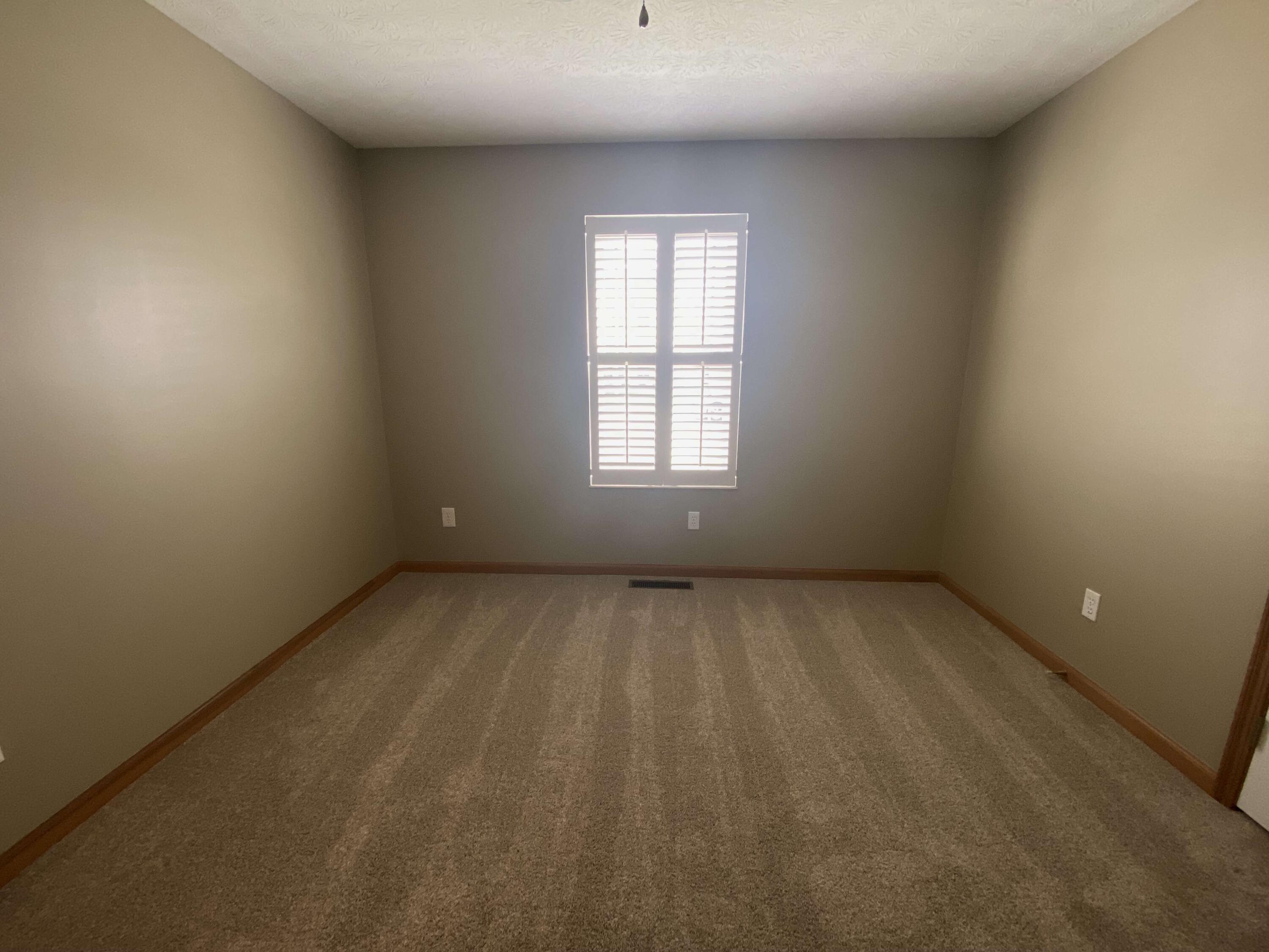 408 Deerwood Drive, Piqua, Ohio 45356