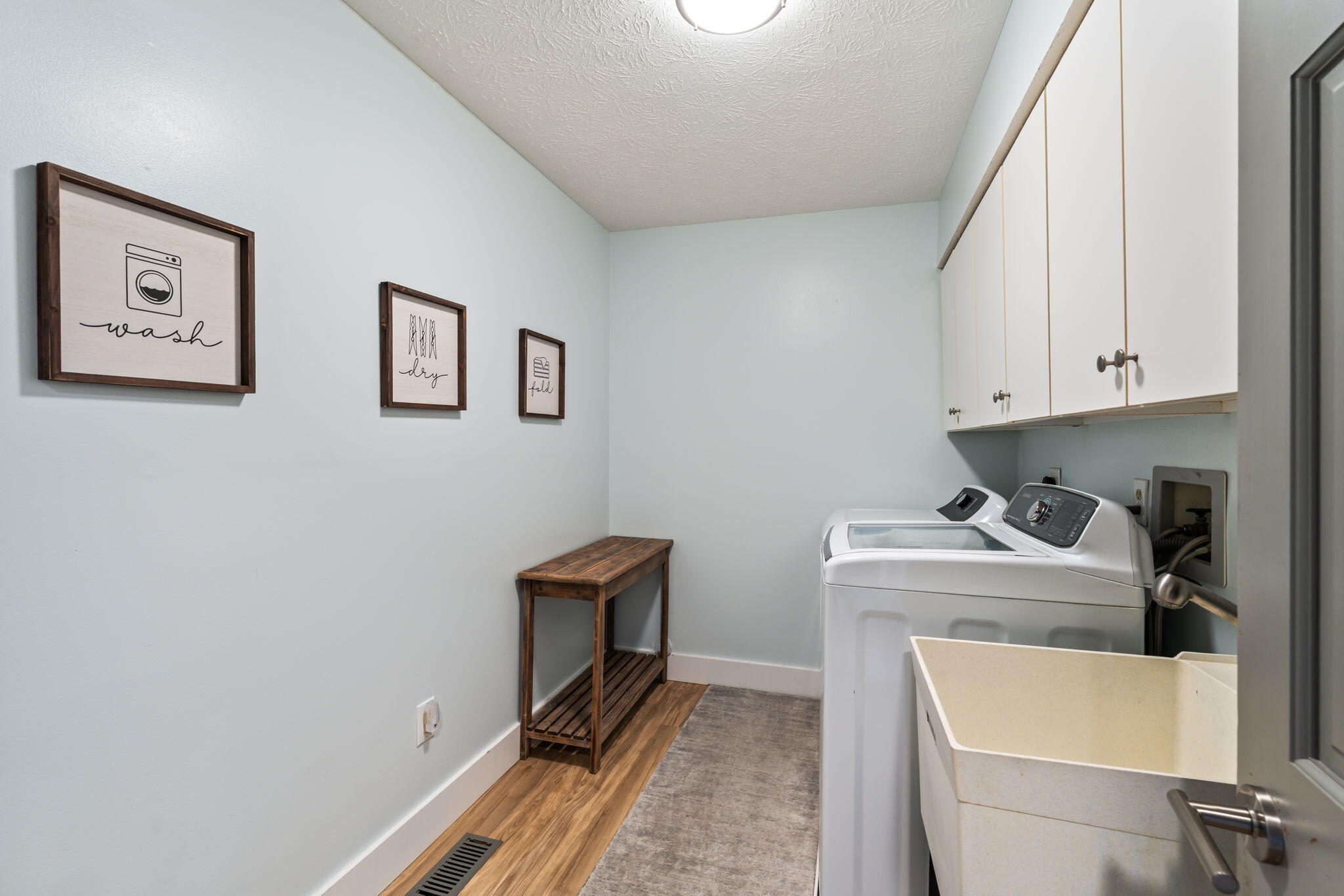 5775 Swan Drive, Clayton, Ohio 45315