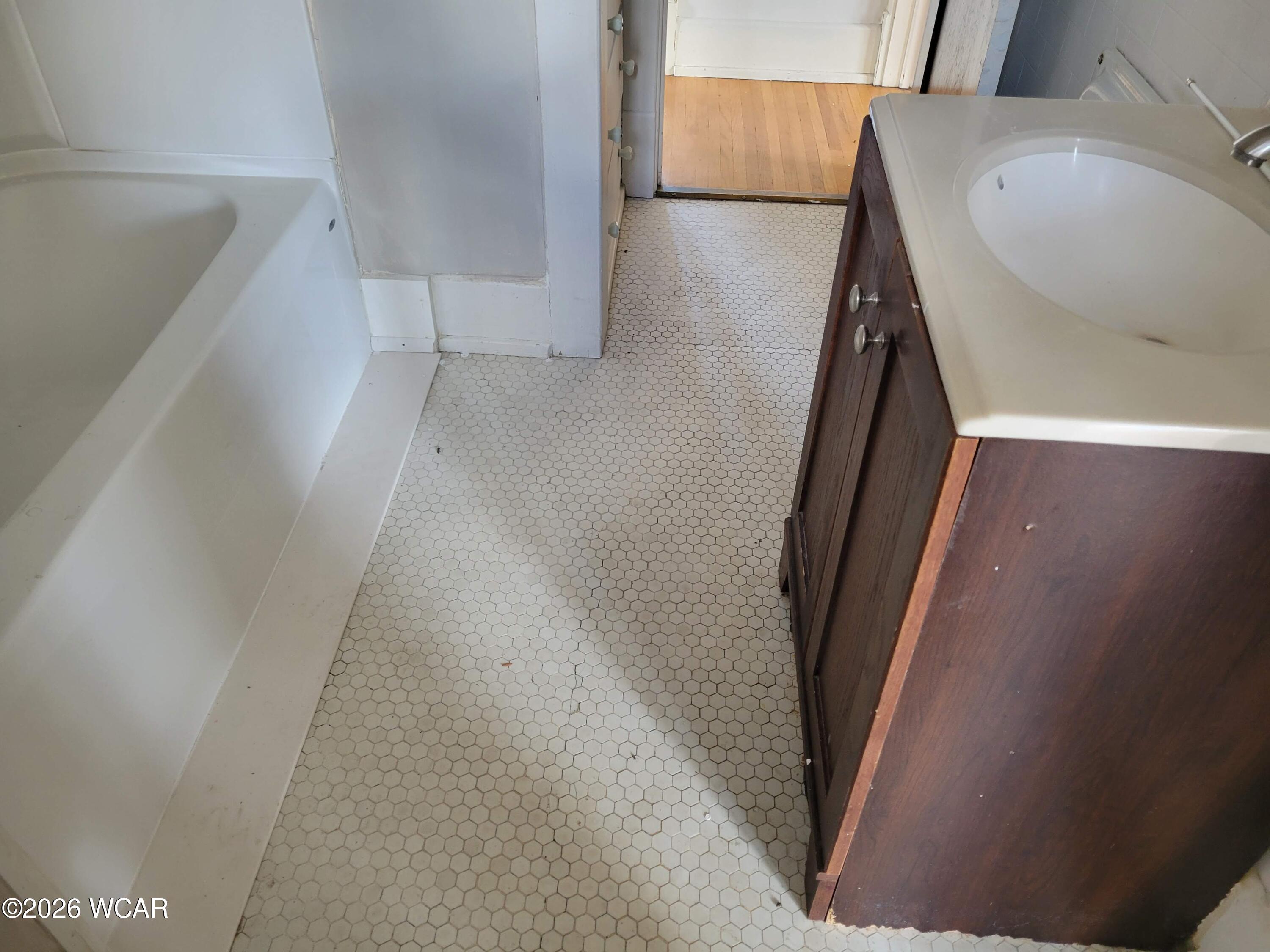 301 Main Street, Ada, Ohio