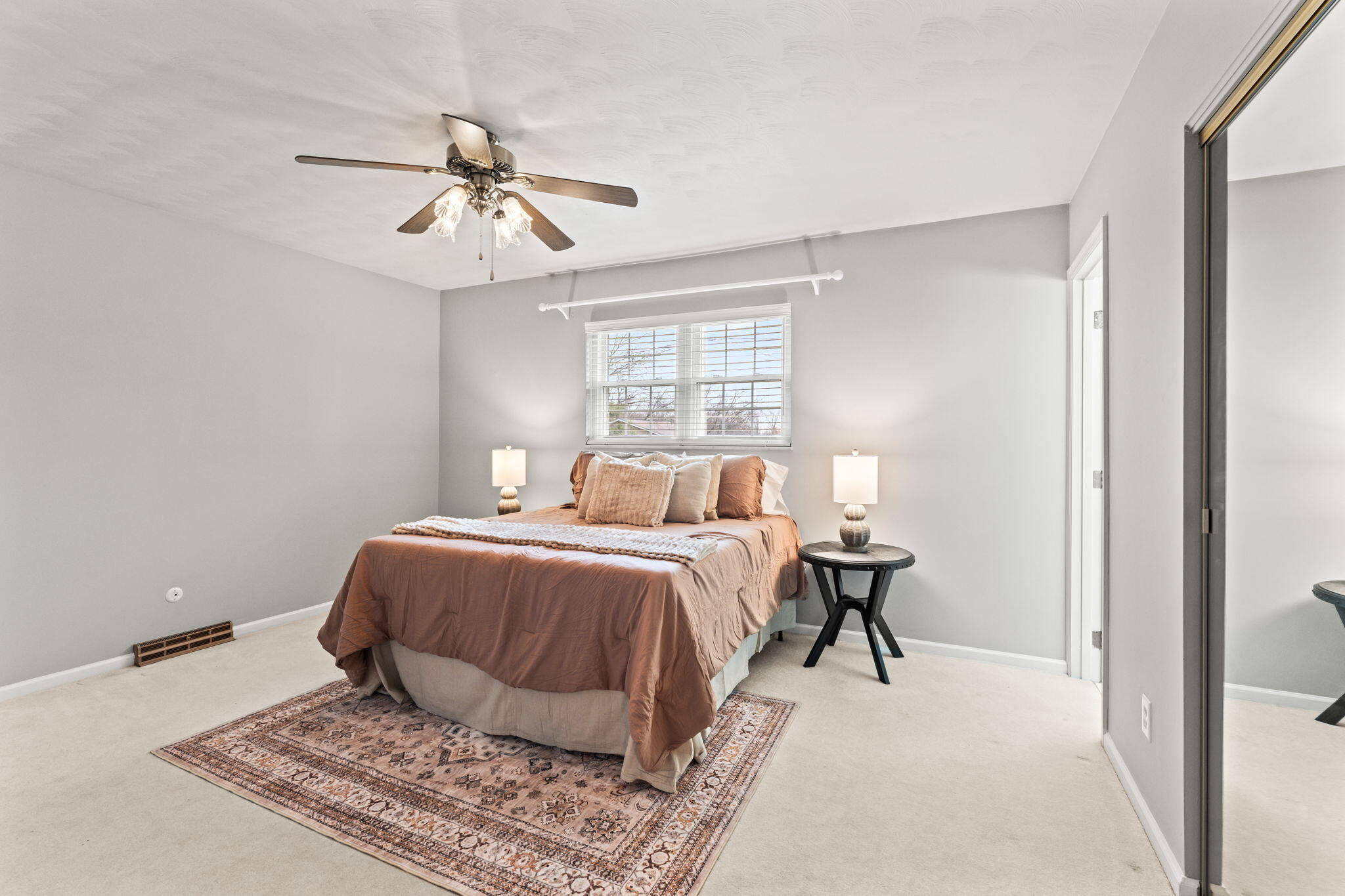 528 Blue Jay Drive, Vandalia, Ohio 45377