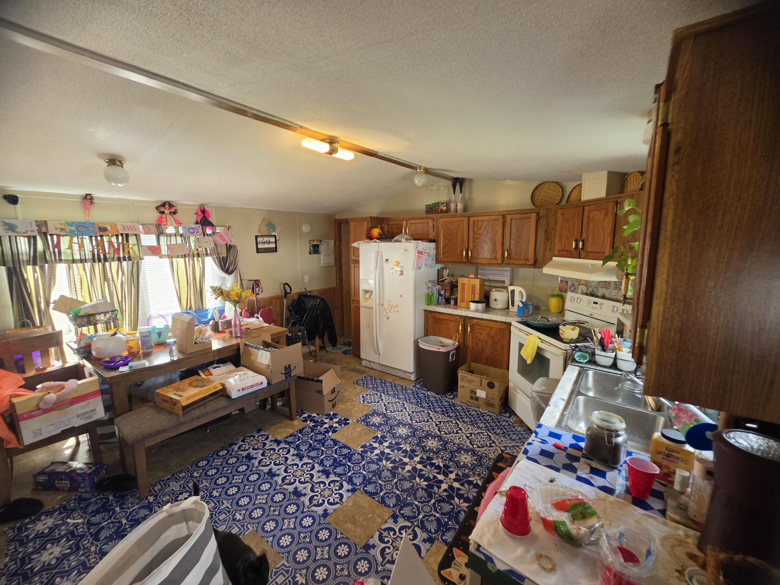 1221 Hazel Nut Lane, Sidney, Ohio 45365