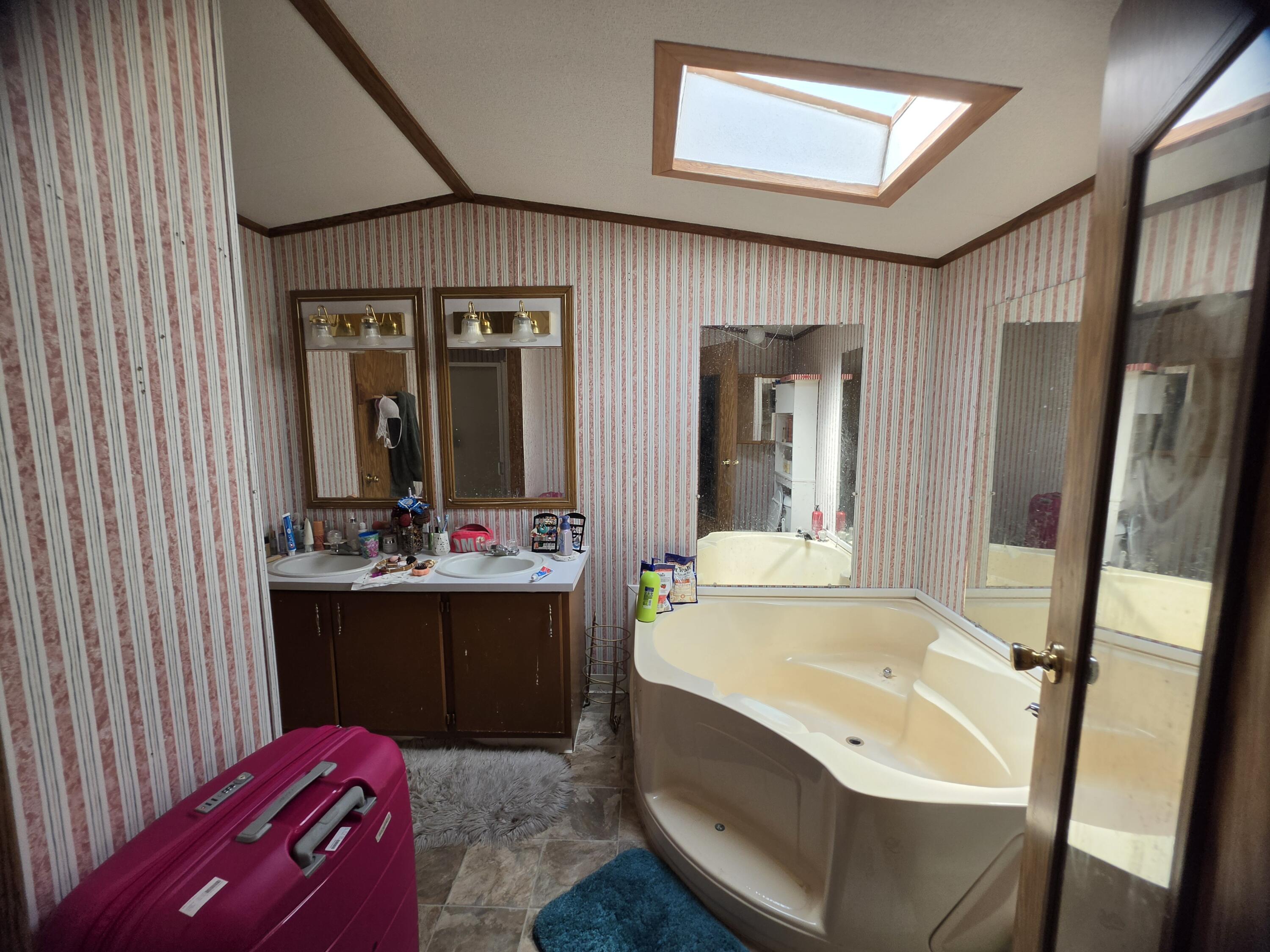 1221 Hazel Nut Lane, Sidney, Ohio 45365