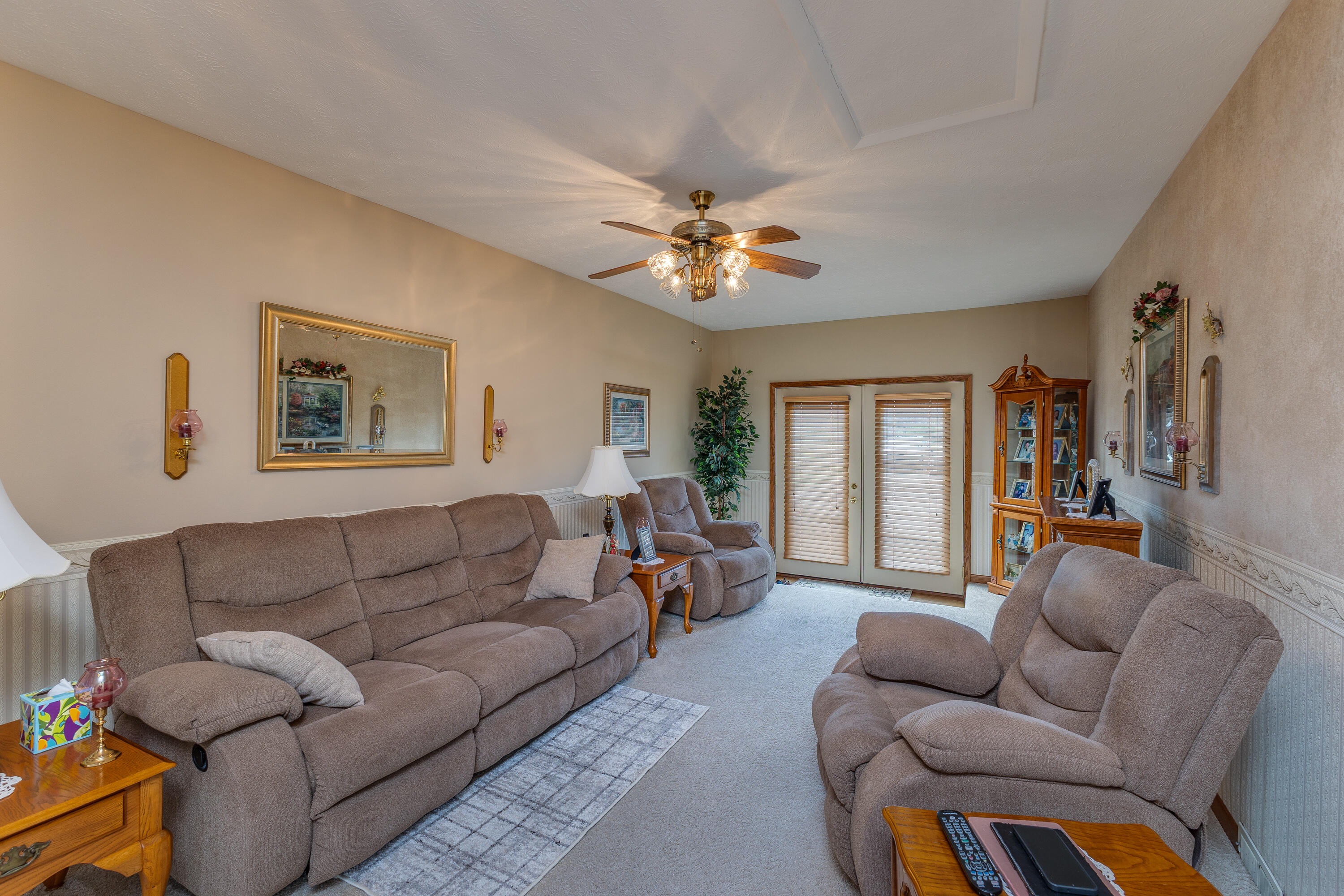 4141 Russia Houston Road, Houston, Ohio 45333