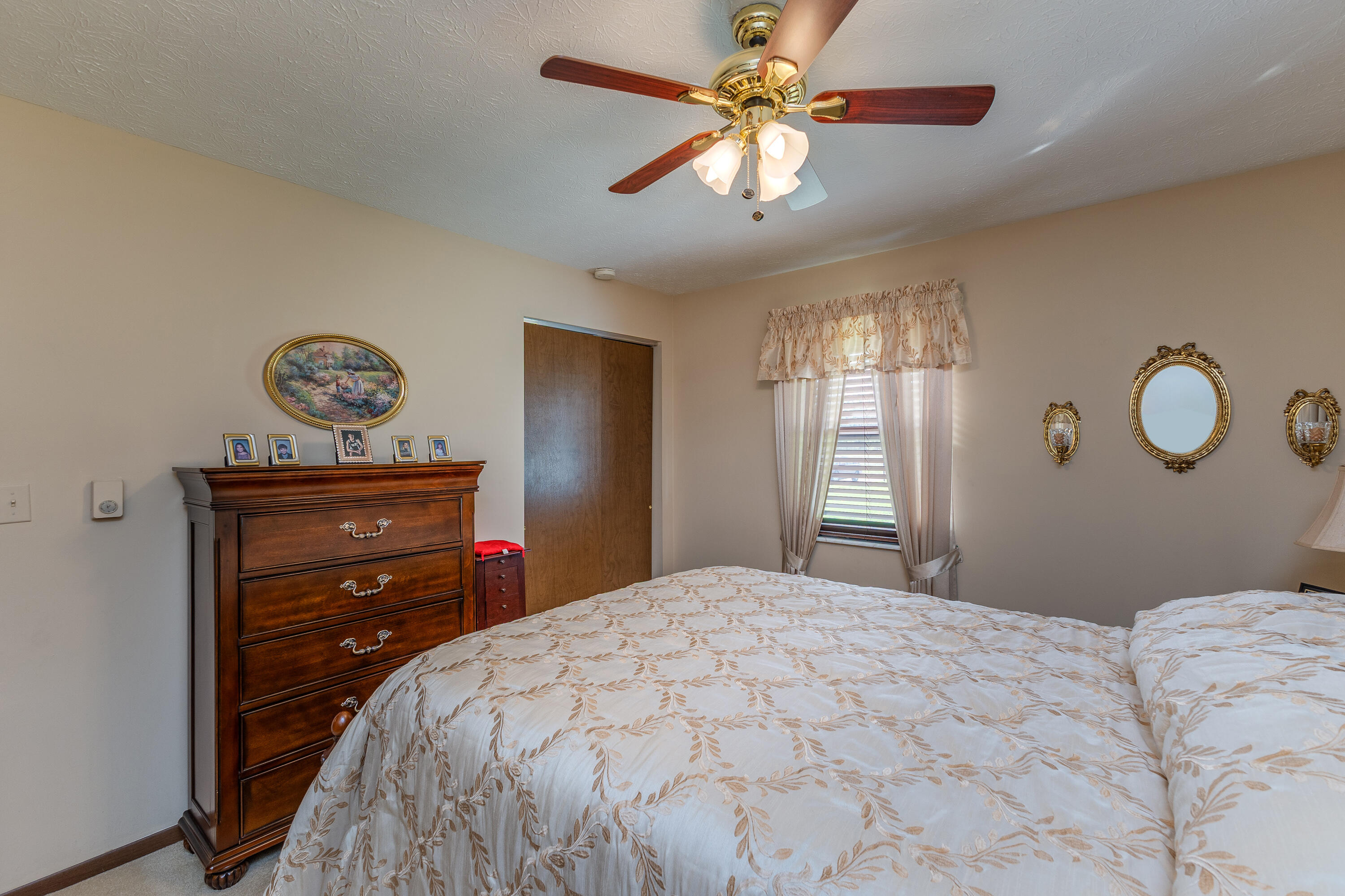 4141 Russia Houston Road, Houston, Ohio 45333