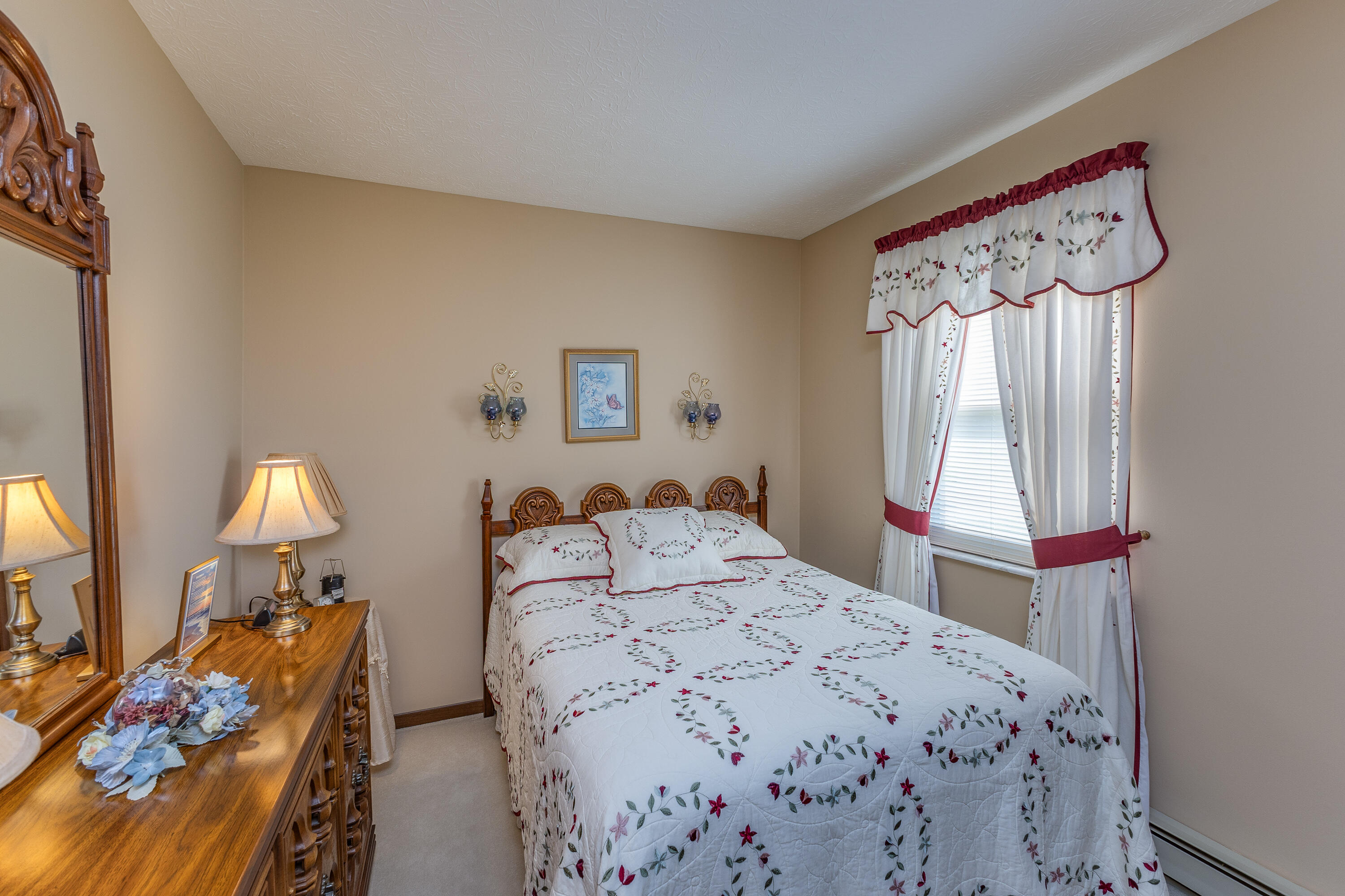 4141 Russia Houston Road, Houston, Ohio 45333