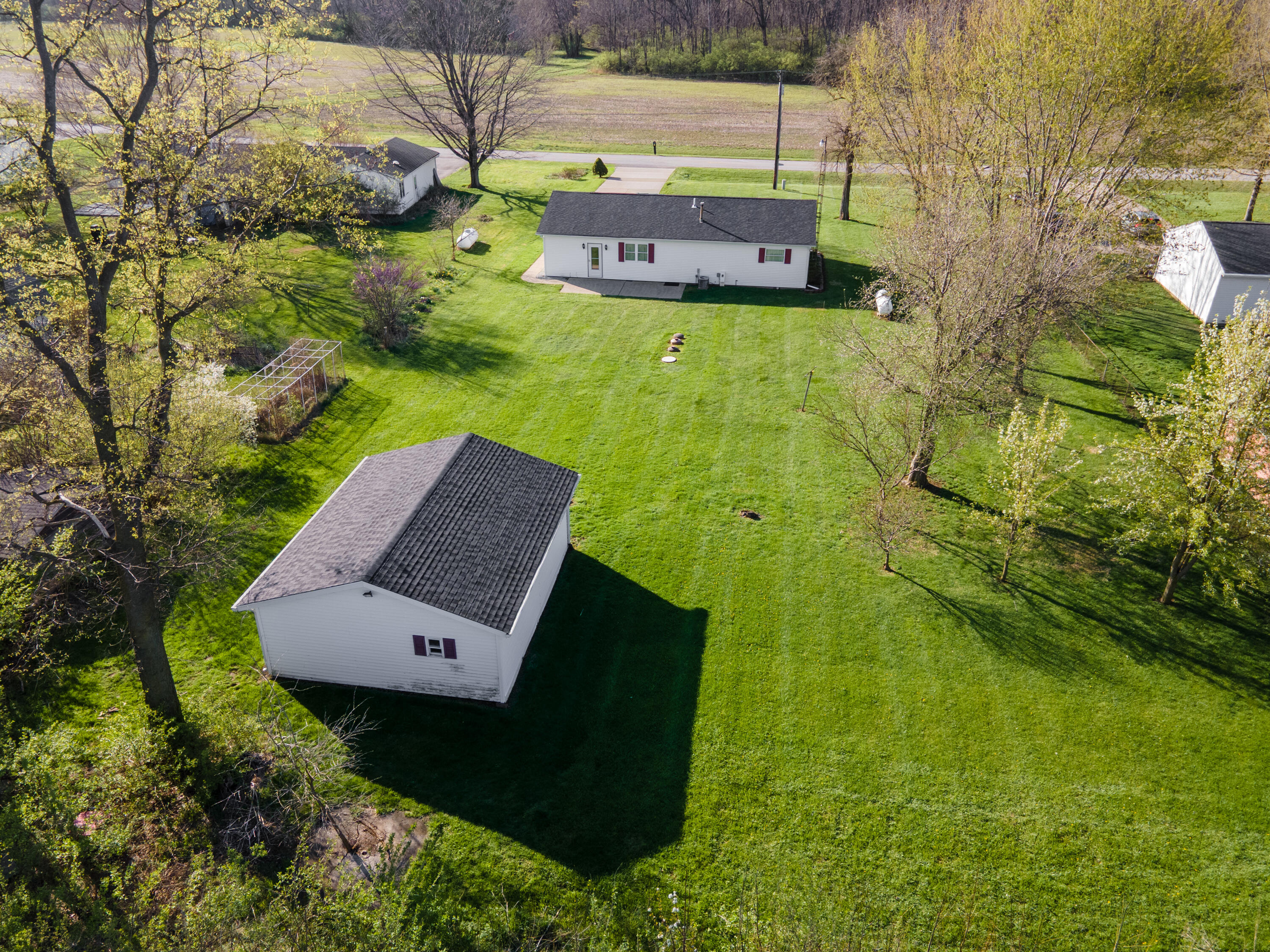 4141 Russia Houston Road, Houston, Ohio 45333