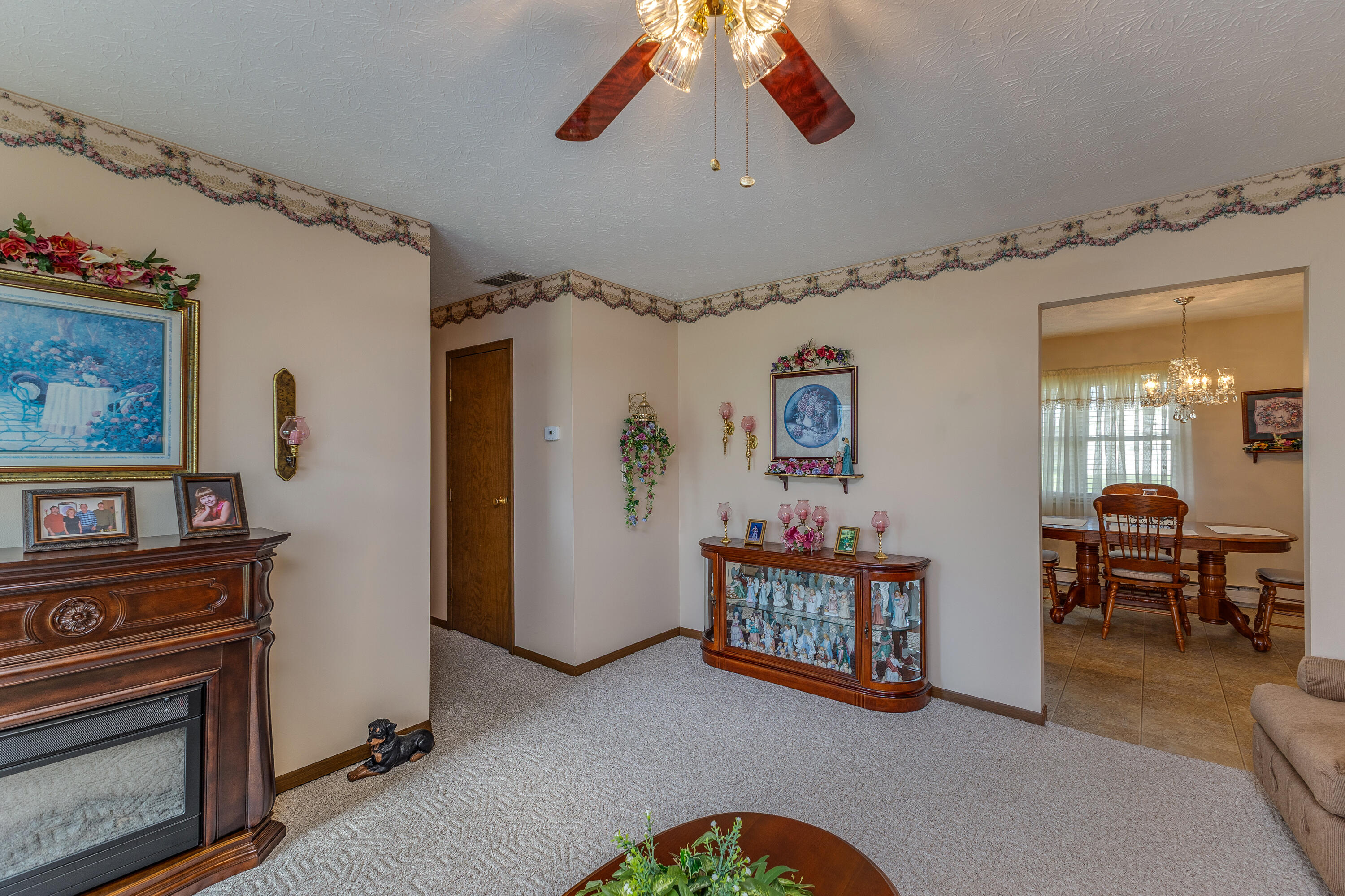 4141 Russia Houston Road, Houston, Ohio 45333