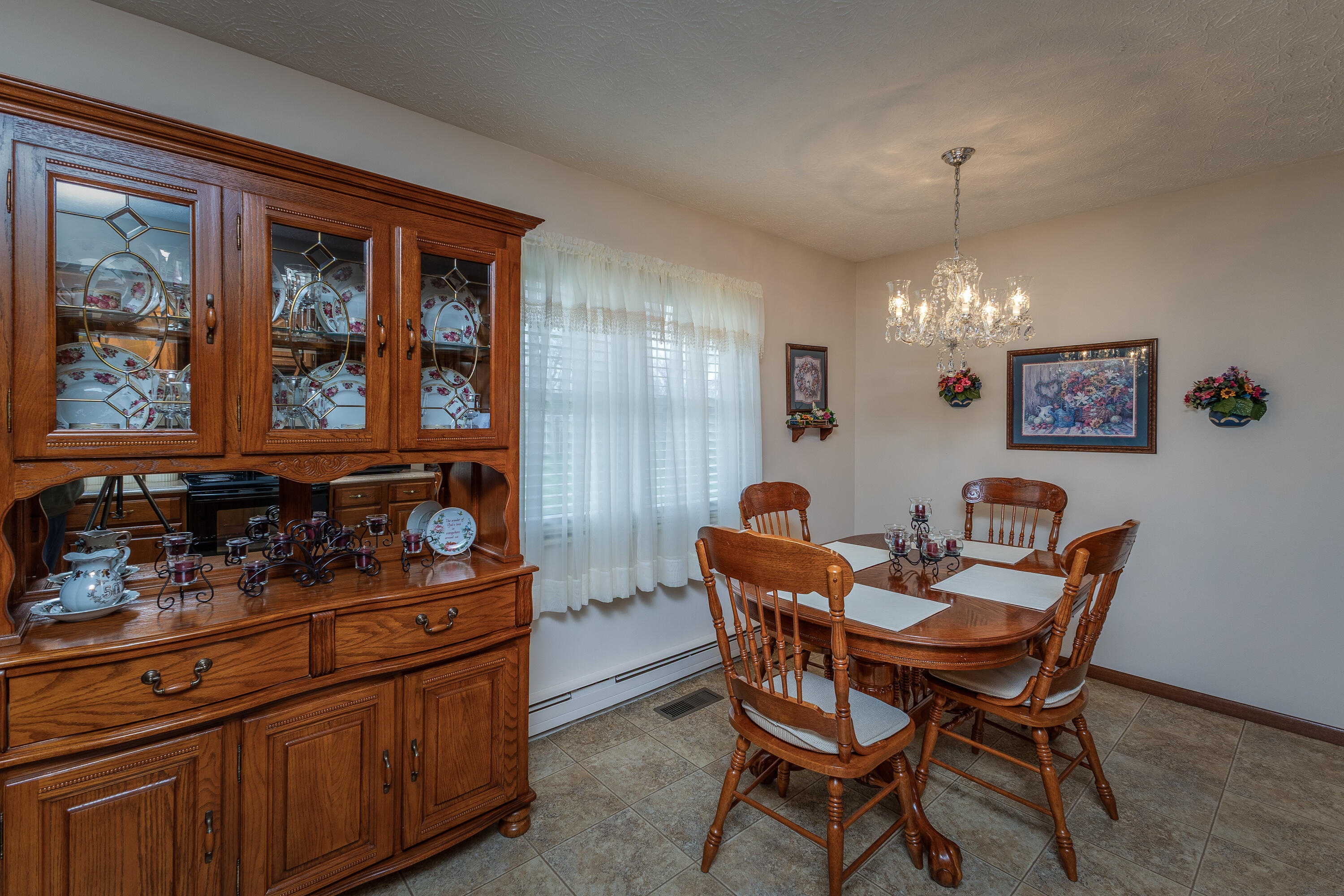 4141 Russia Houston Road, Houston, Ohio 45333