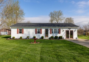 4141 Russia Houston Road, Houston, Ohio 45333, 3 Bedrooms Bedrooms, ,1 BathroomBathrooms,Residential,For Sale,Russia Houston,1044790