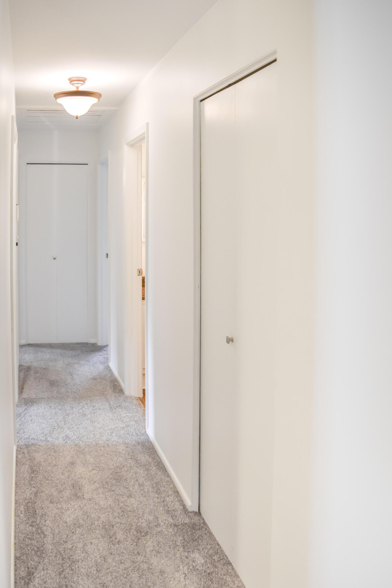 28 Rue Saint Clair Drive, Urbana, Ohio 43078