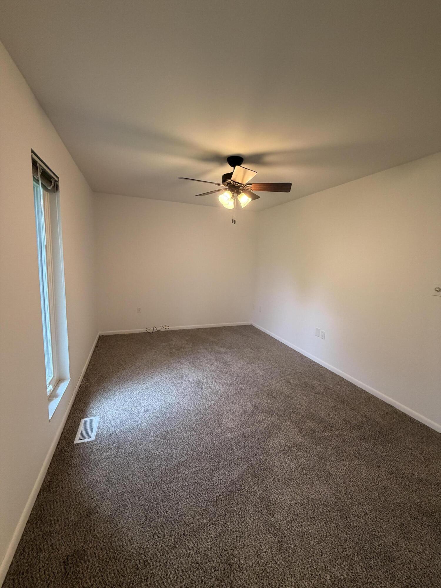 28 Rue Saint Clair Drive, Urbana, Ohio 43078