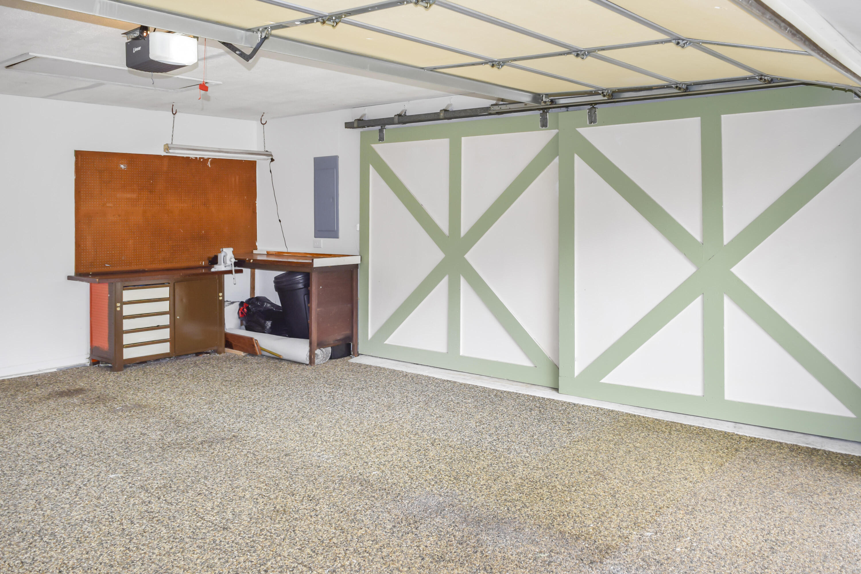 28 Rue Saint Clair Drive, Urbana, Ohio 43078