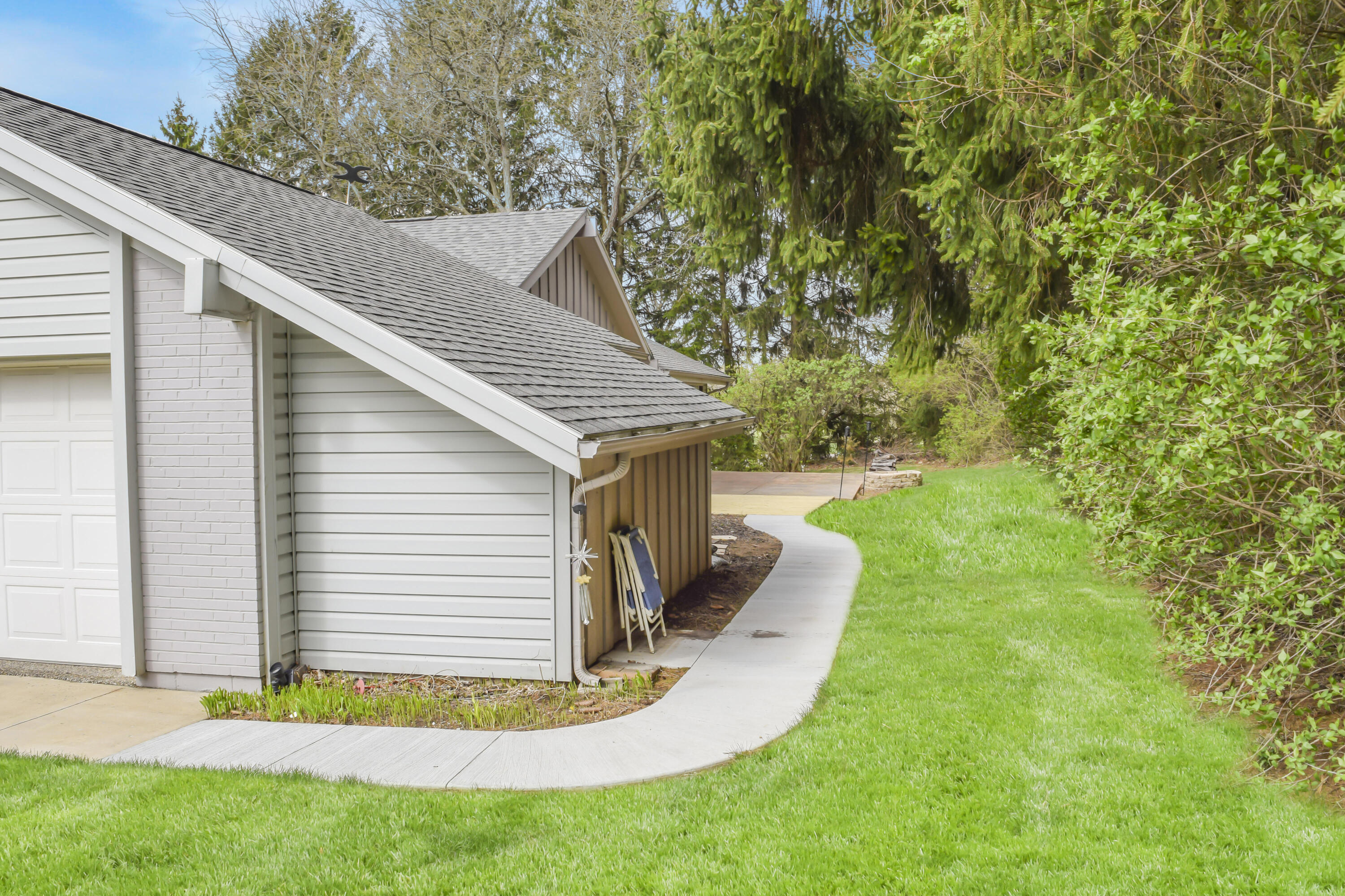 28 Rue Saint Clair Drive, Urbana, Ohio 43078