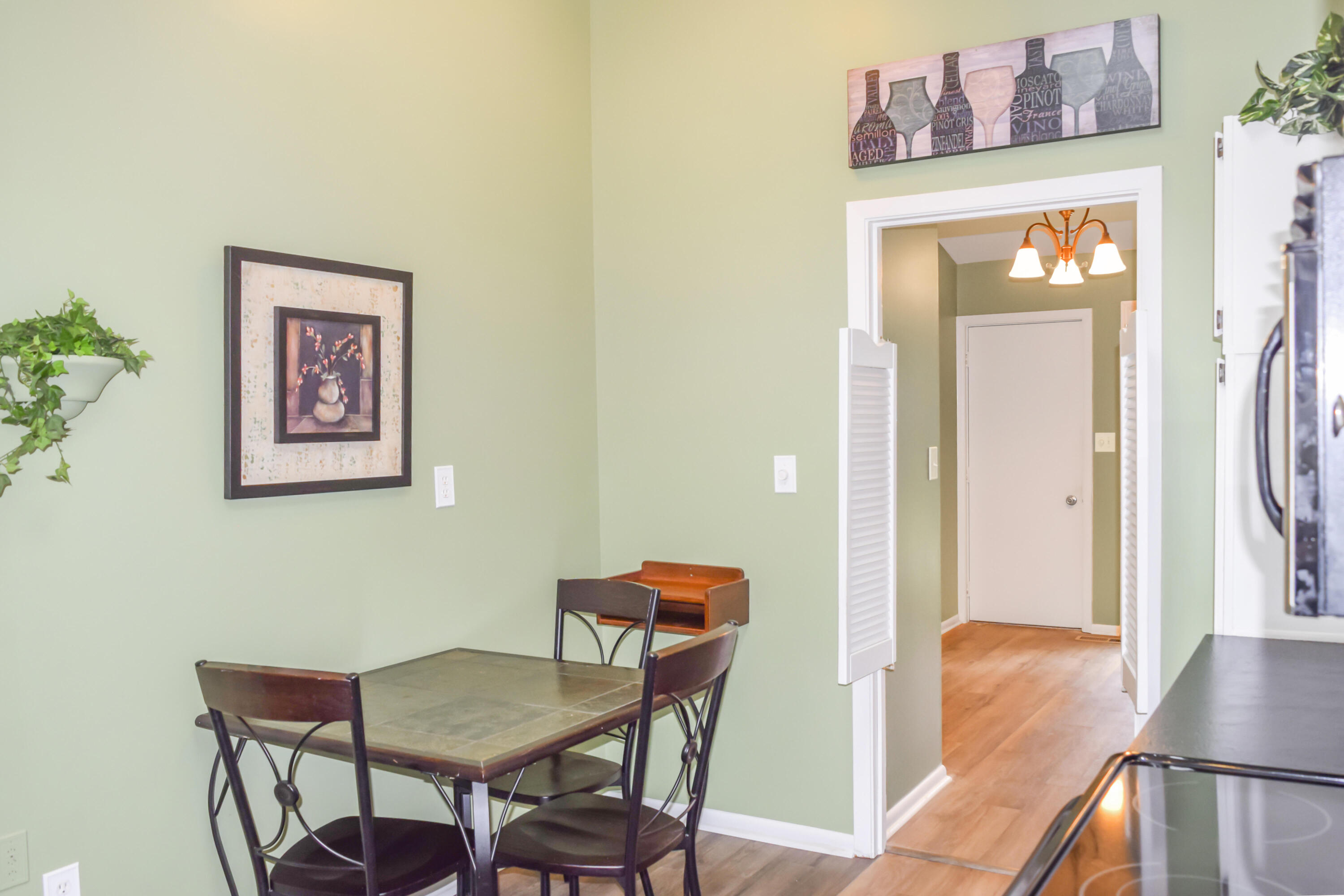 28 Rue Saint Clair Drive, Urbana, Ohio 43078