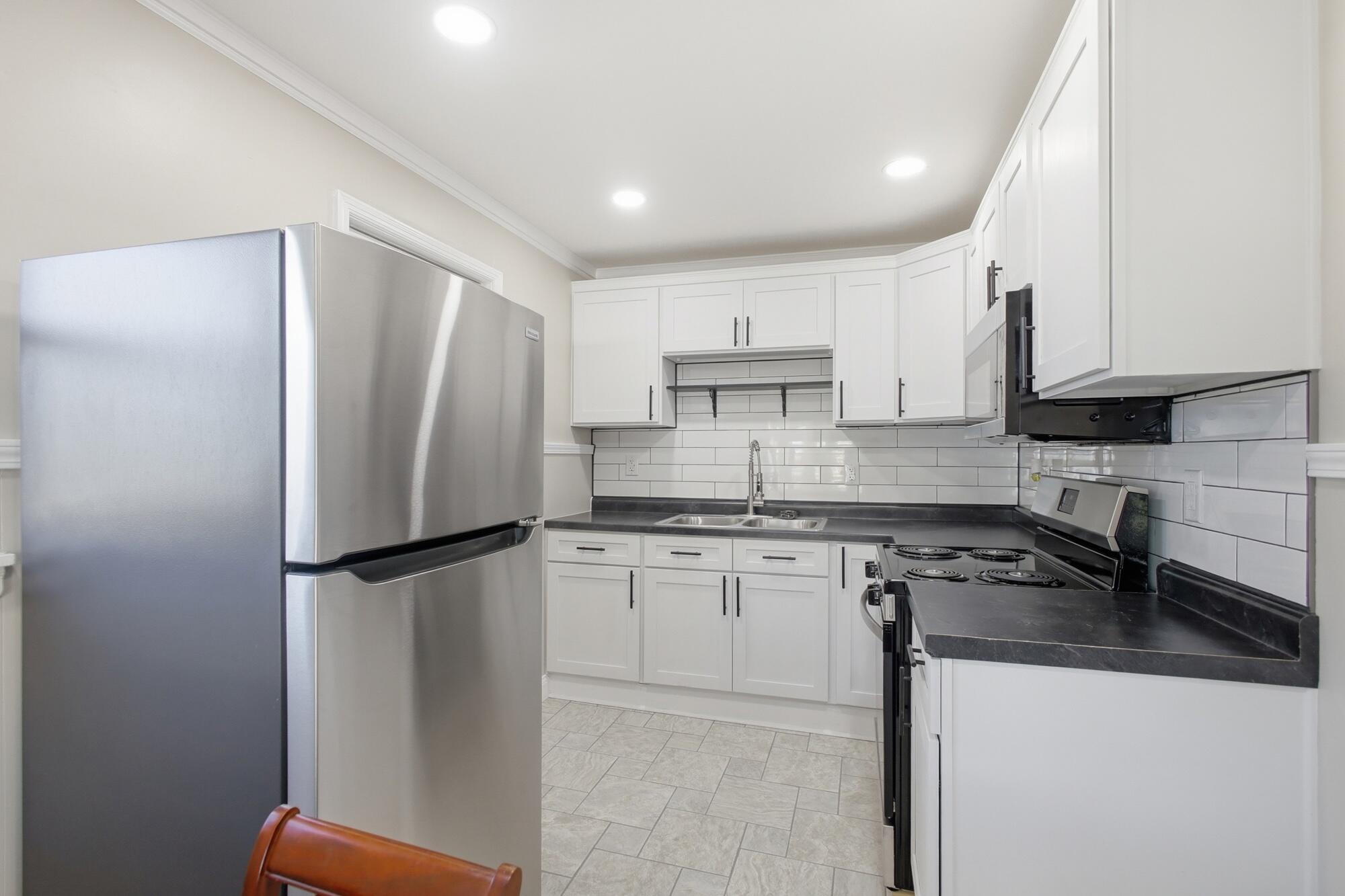 412 Cape Cod Drive, Springfield, Ohio 45505