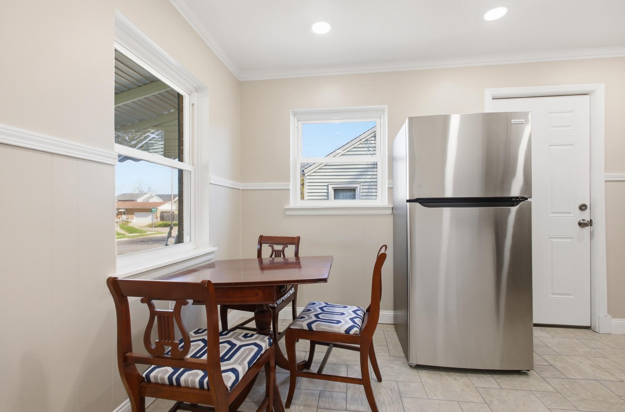 412 Cape Cod Drive, Springfield, Ohio 45505