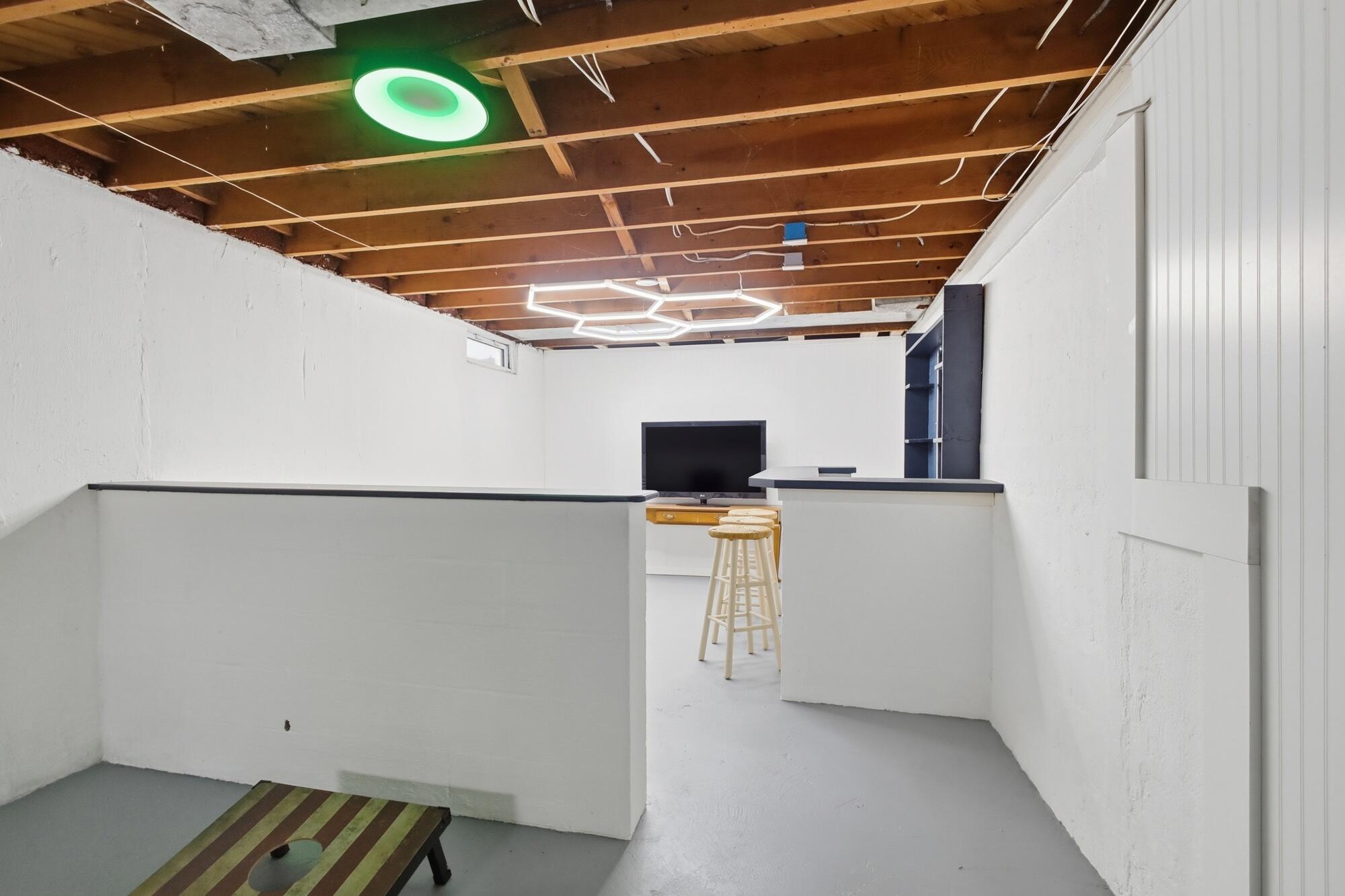 412 Cape Cod Drive, Springfield, Ohio 45505