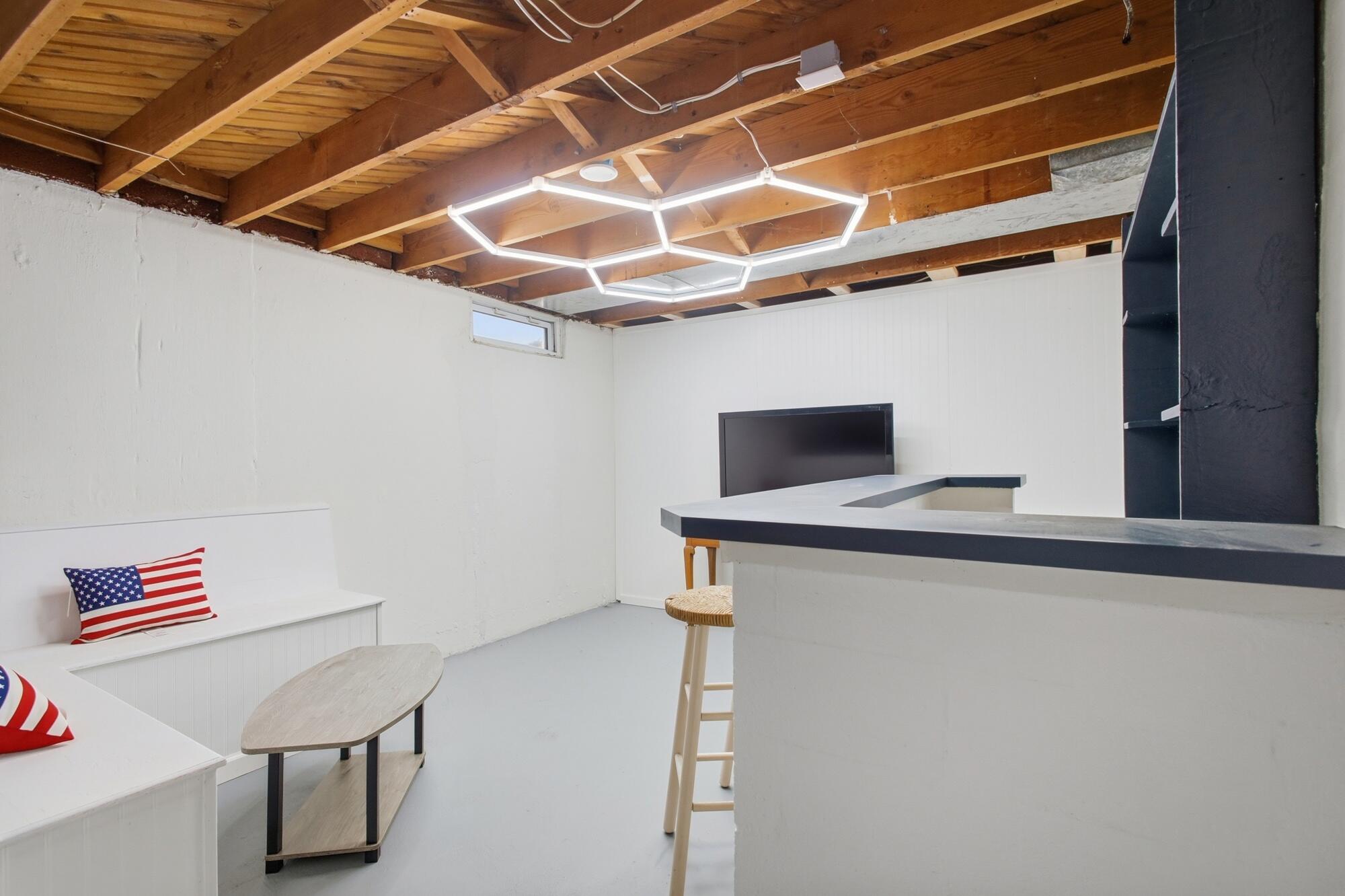 412 Cape Cod Drive, Springfield, Ohio 45505