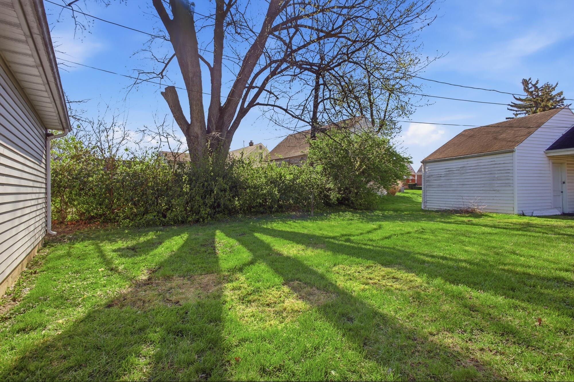 412 Cape Cod Drive, Springfield, Ohio 45505