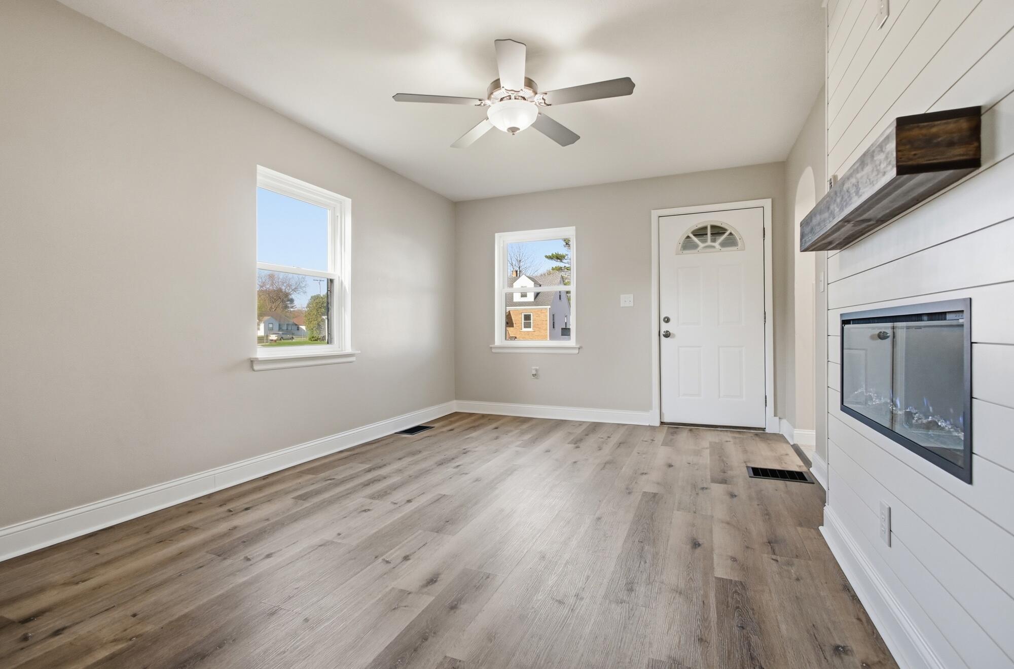 412 Cape Cod Drive, Springfield, Ohio 45505