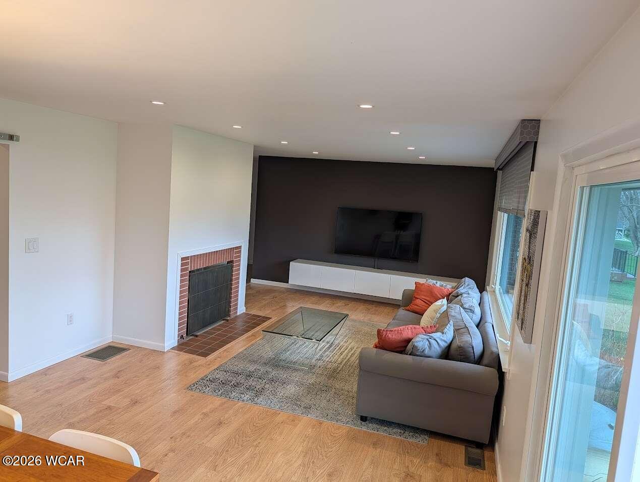 135 Sunset Drive, Bluffton, Ohio