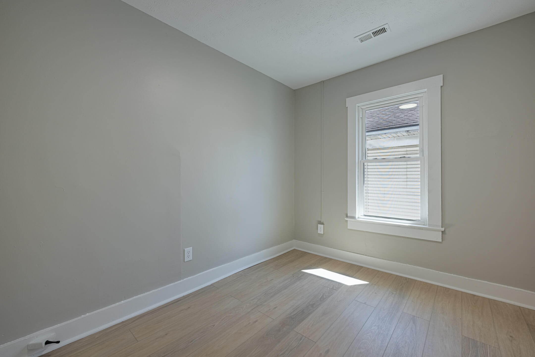 1317 Clifton Avenue, Springfield, Ohio 45505