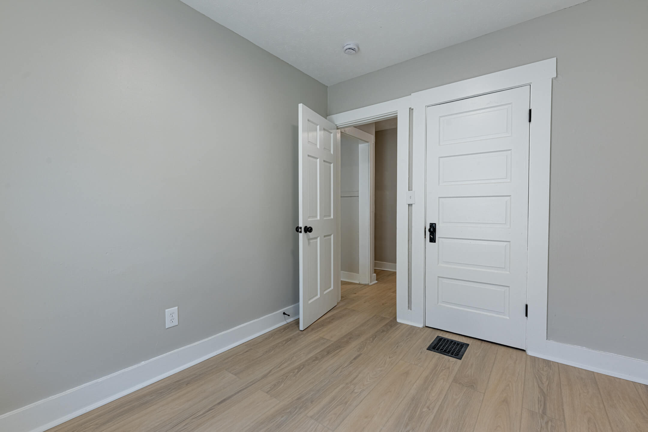 1317 Clifton Avenue, Springfield, Ohio 45505