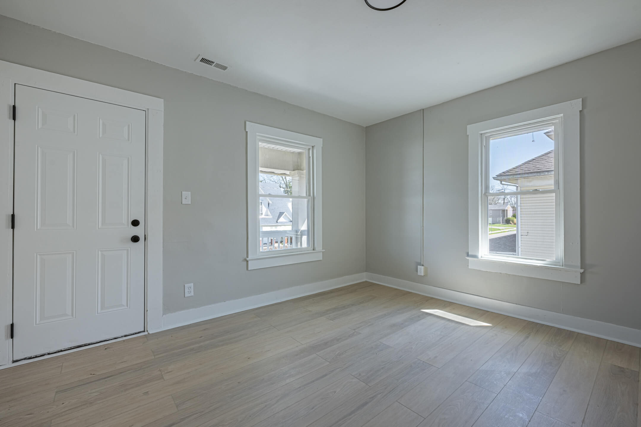 1317 Clifton Avenue, Springfield, Ohio 45505