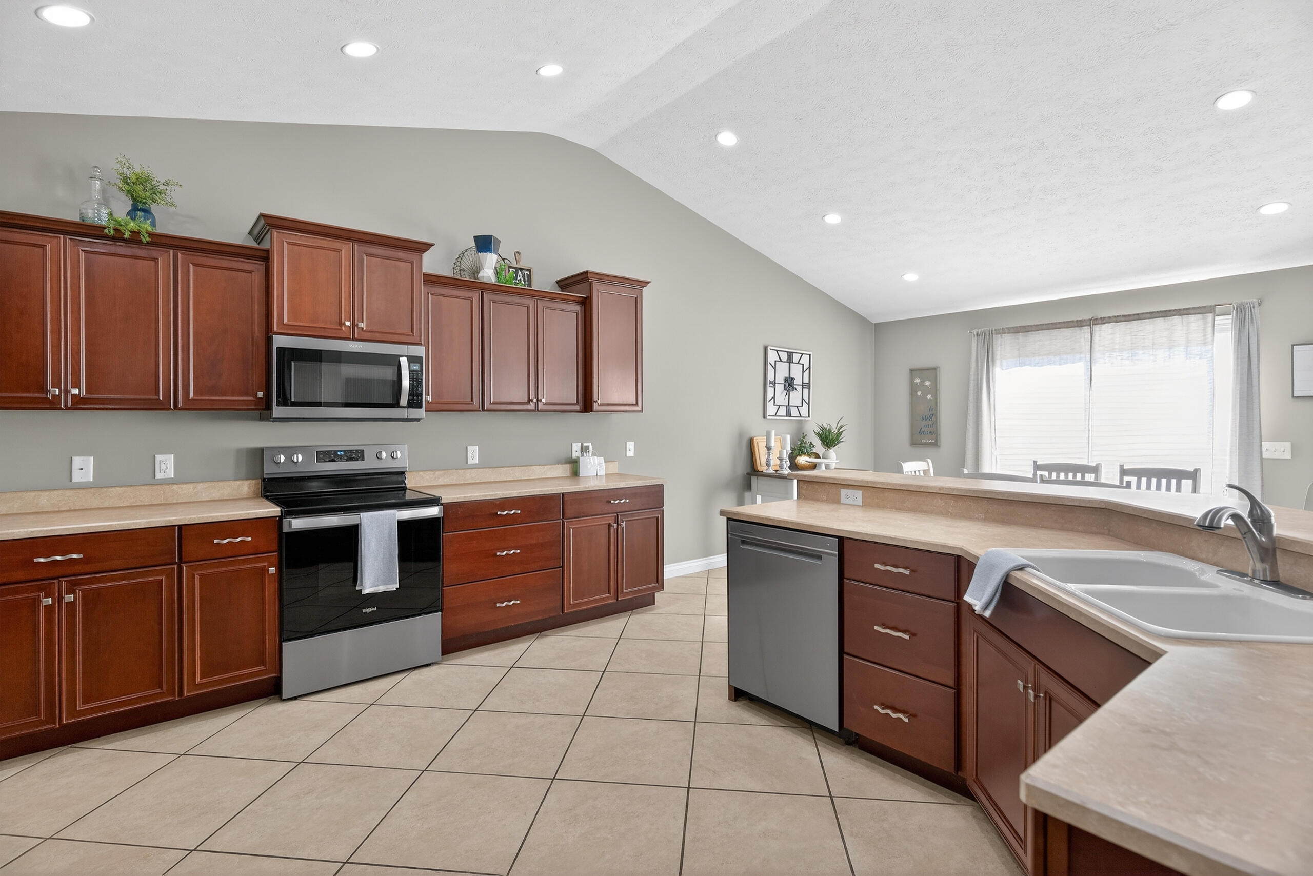 101 Cedarbrook Court, Anna, Ohio 45302