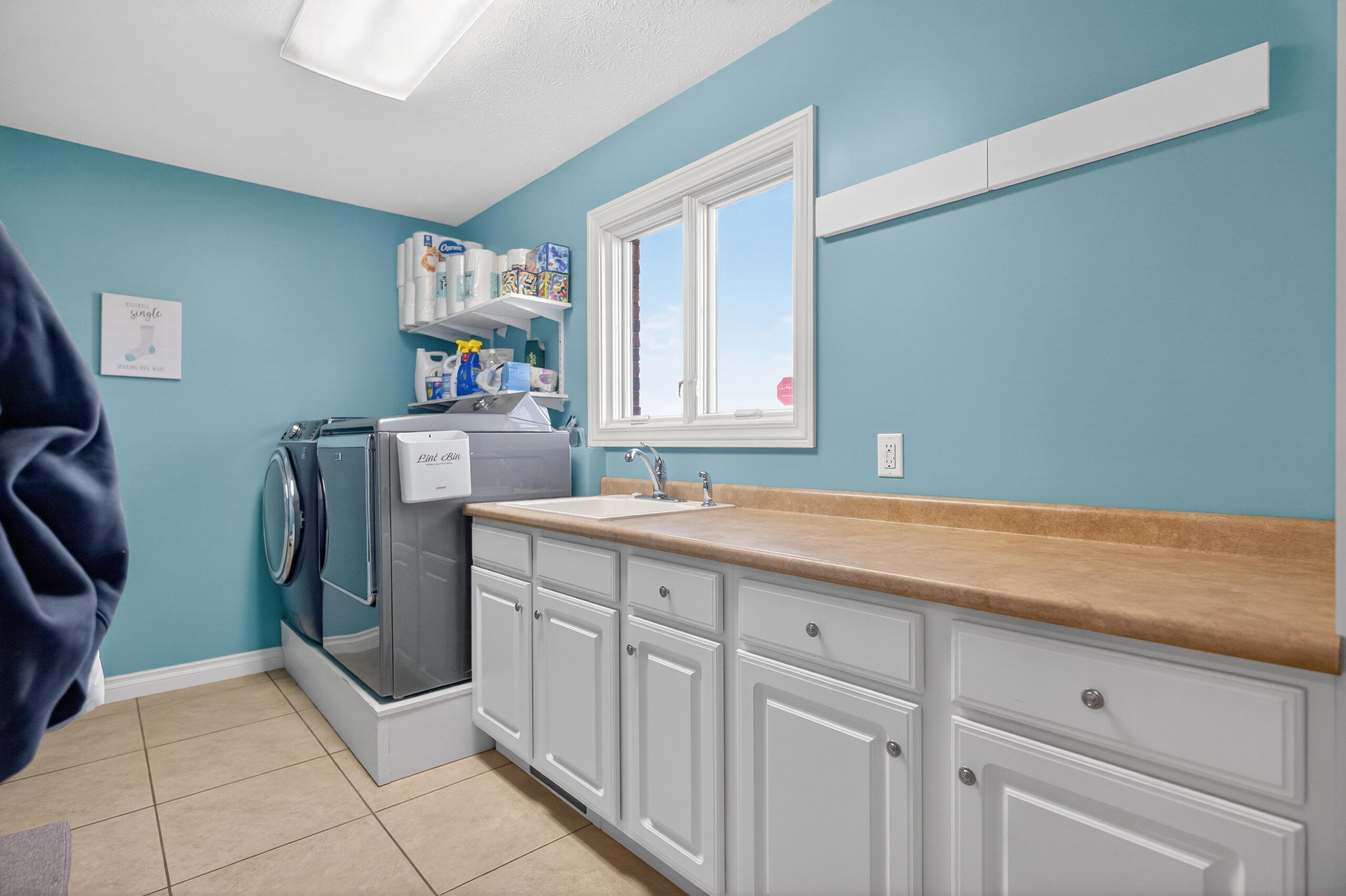 101 Cedarbrook Court, Anna, Ohio 45302