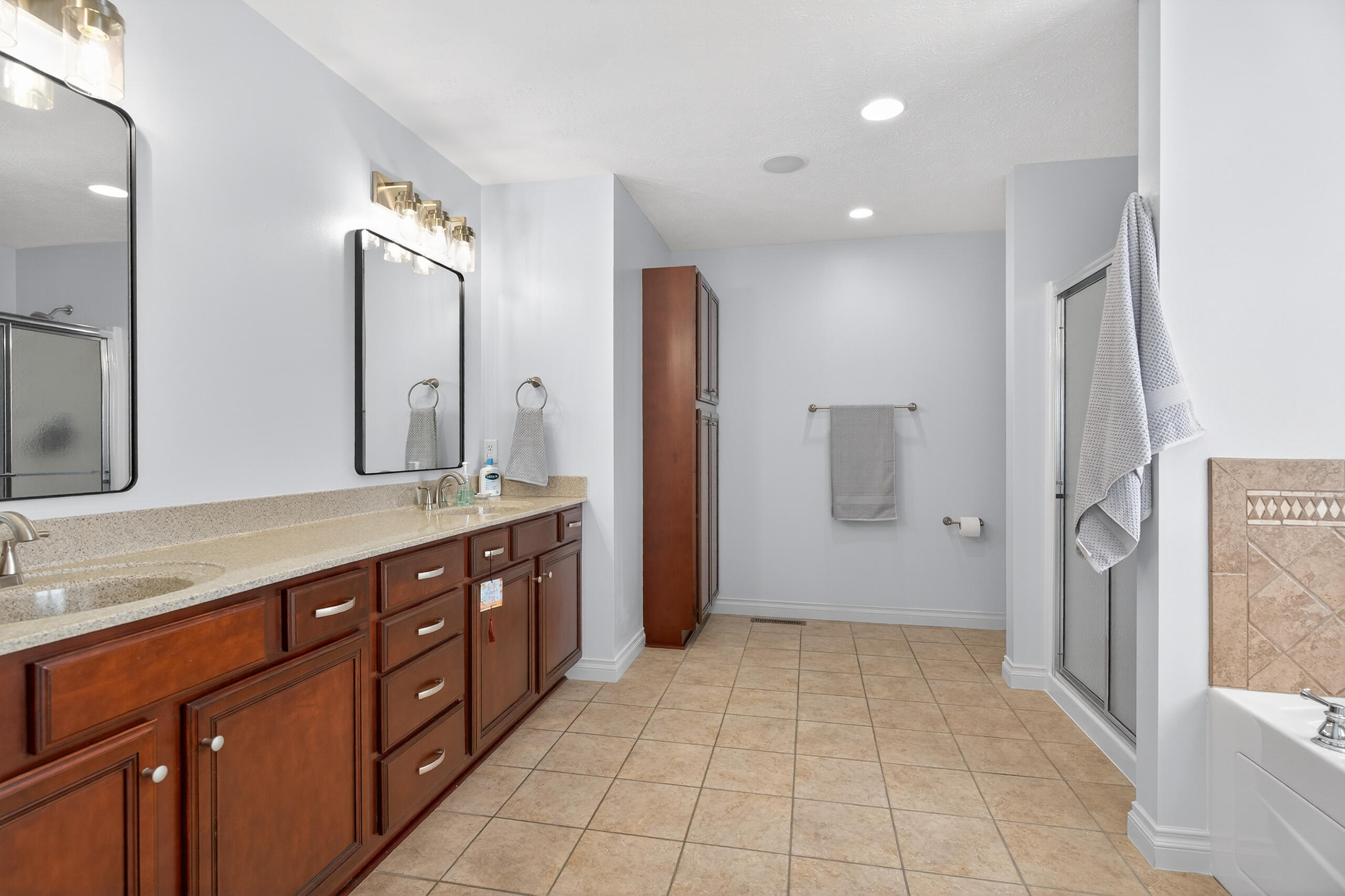 101 Cedarbrook Court, Anna, Ohio 45302