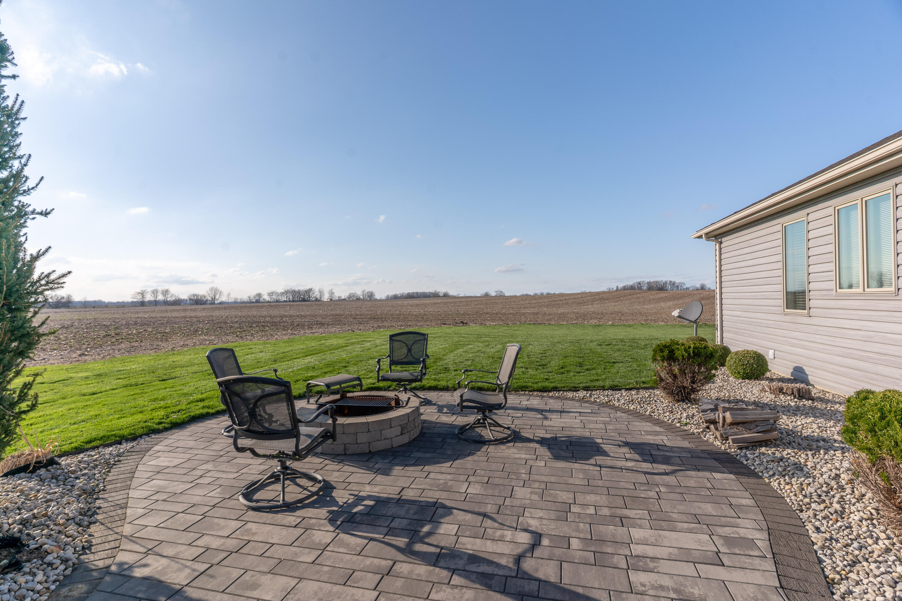 101 Cedarbrook Court, Anna, Ohio 45302