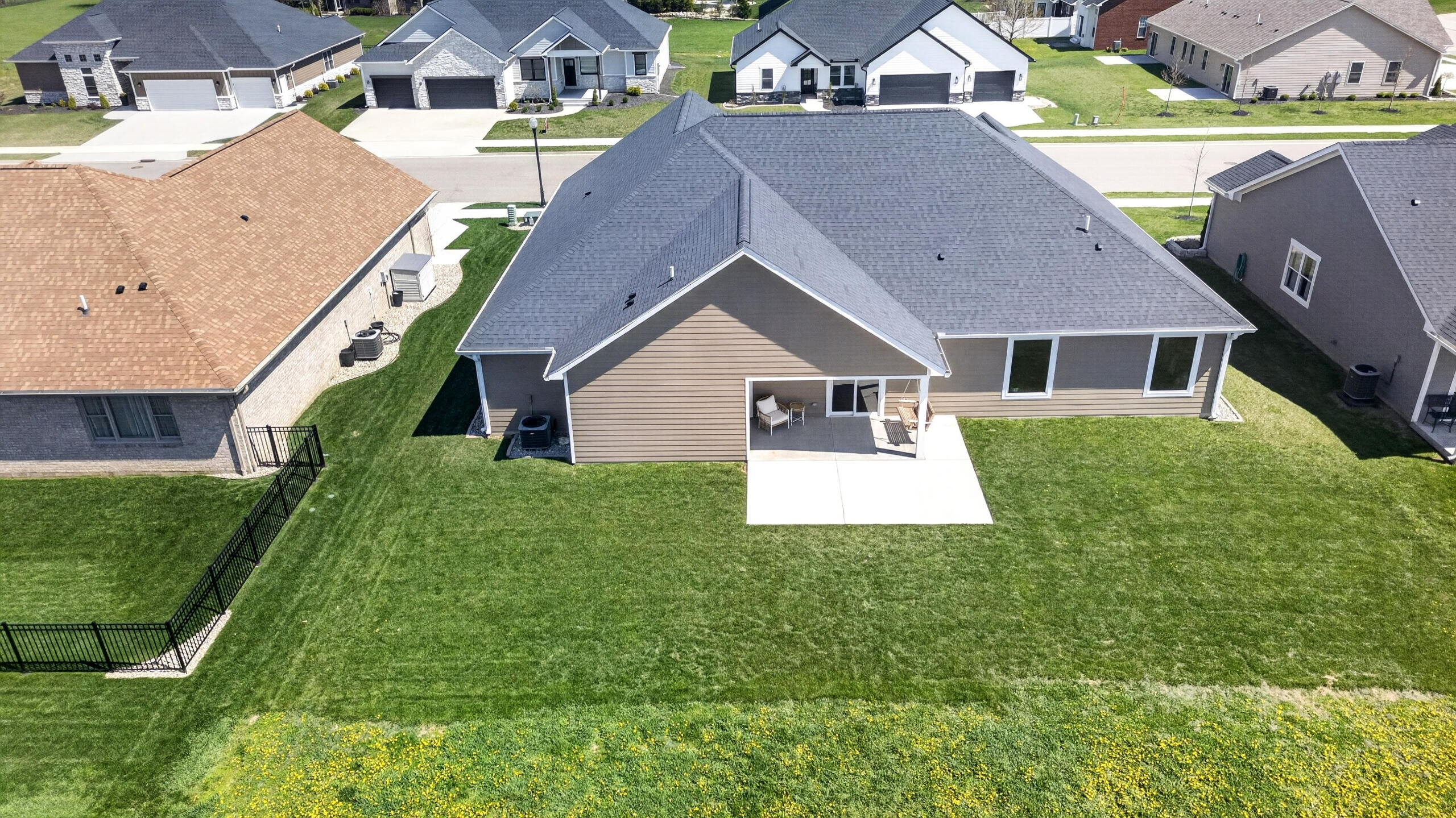 945 Rosenthal Drive, Troy, Ohio 45373