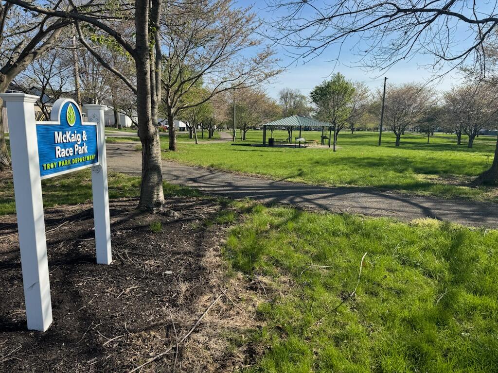 821 Mckaig Avenue, Troy, Ohio 45373