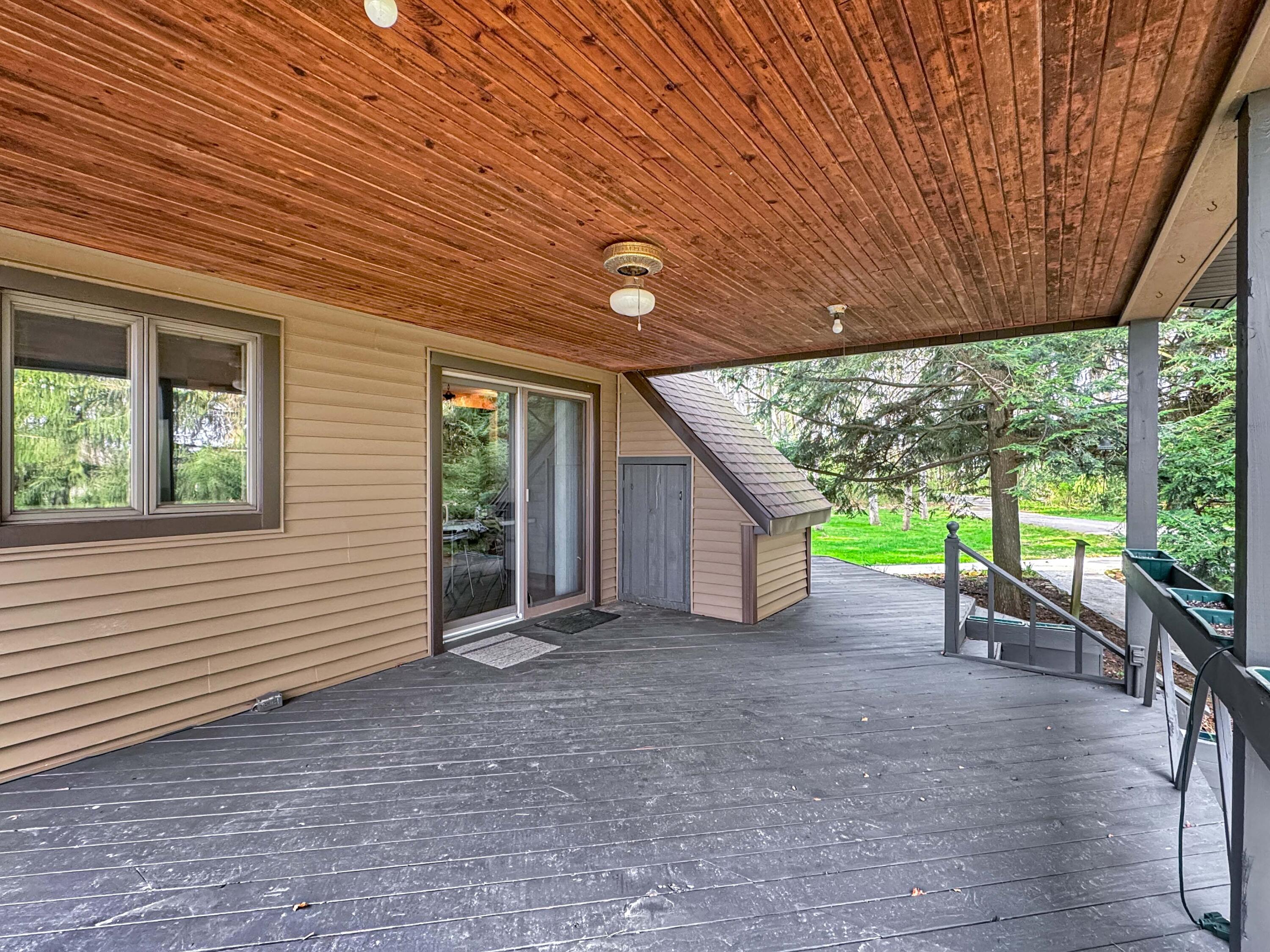 1518 Childrens Home Road, Urbana, Ohio 43078