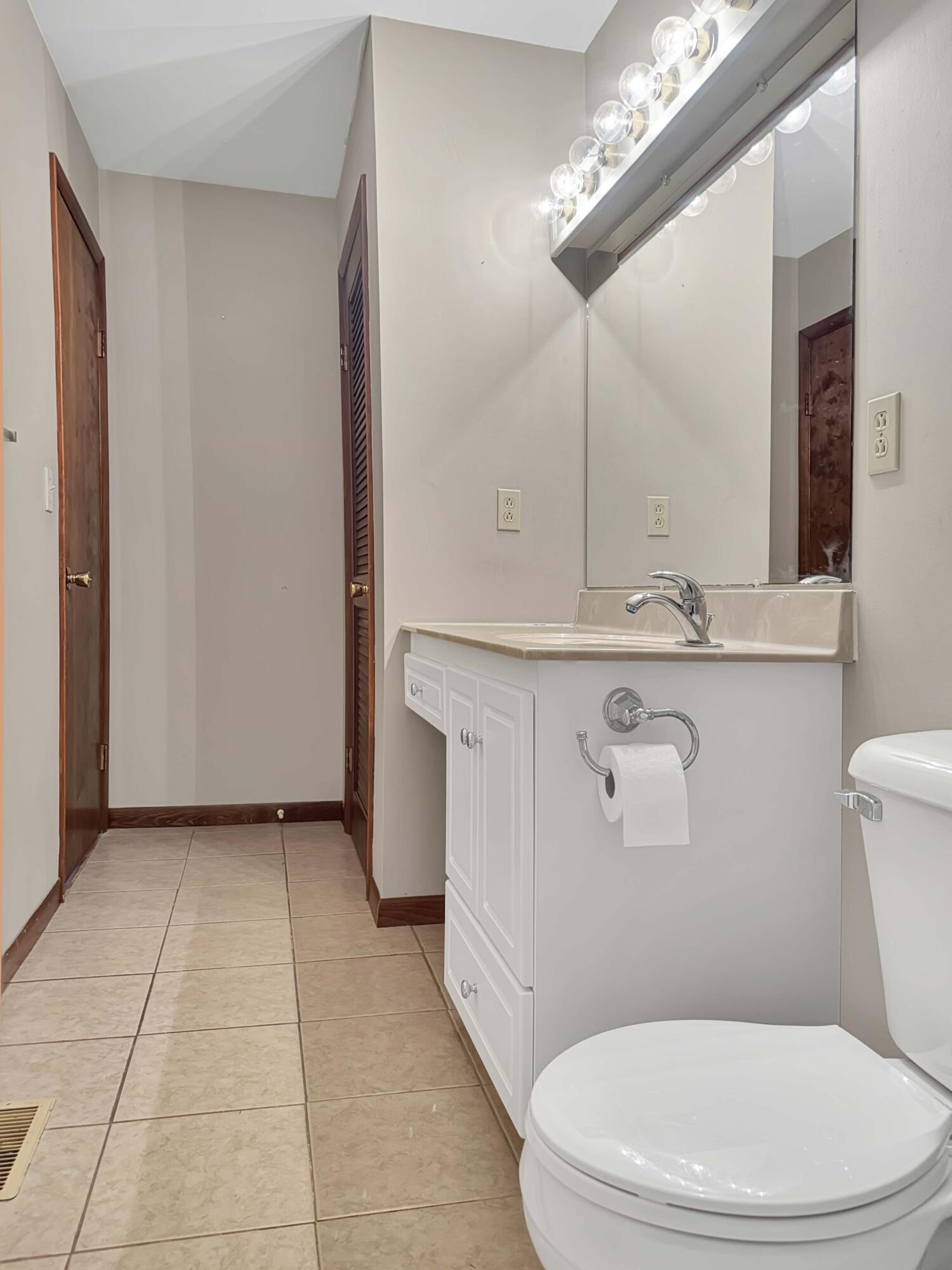 1518 Childrens Home Road, Urbana, Ohio 43078