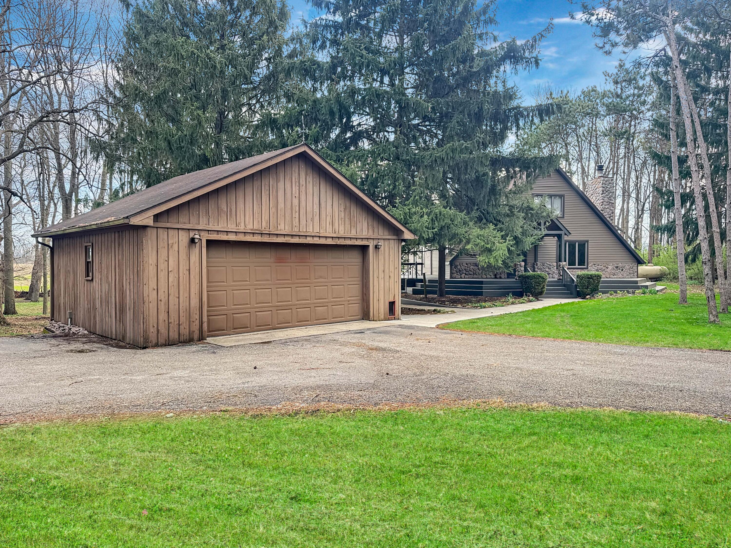 1518 Childrens Home Road, Urbana, Ohio 43078