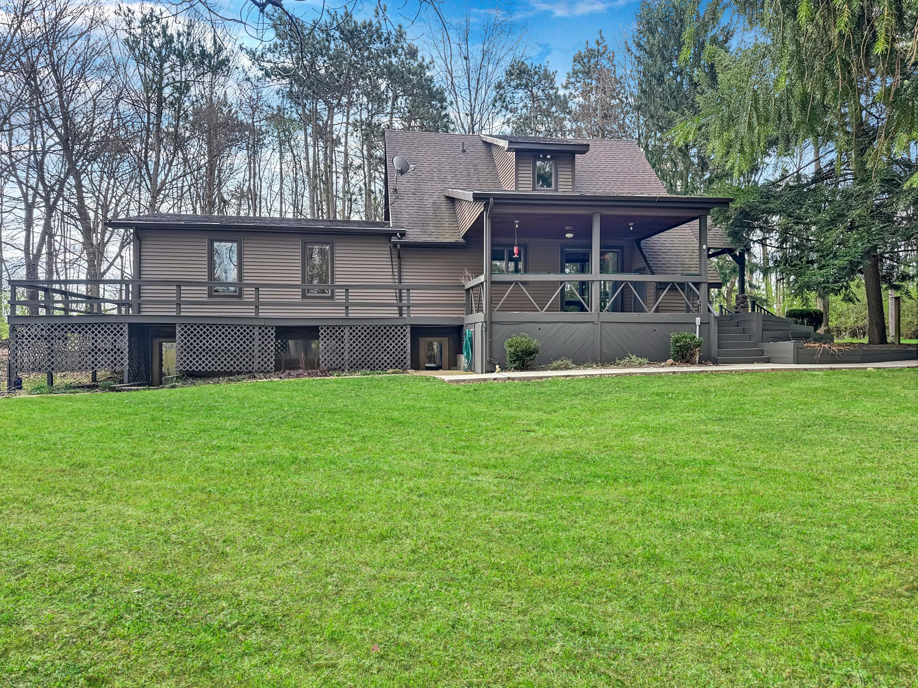 1518 Childrens Home Road, Urbana, Ohio 43078