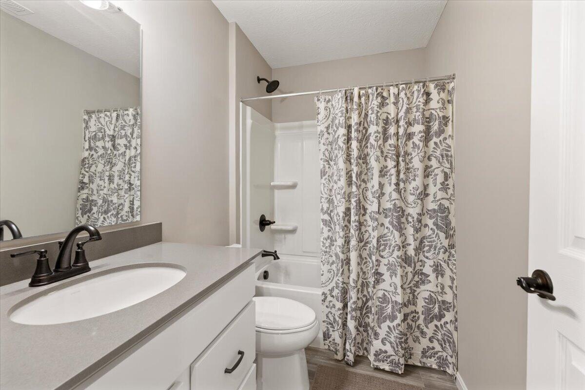 8178 Cherry Birch Drive, Tipp City, Ohio 45371