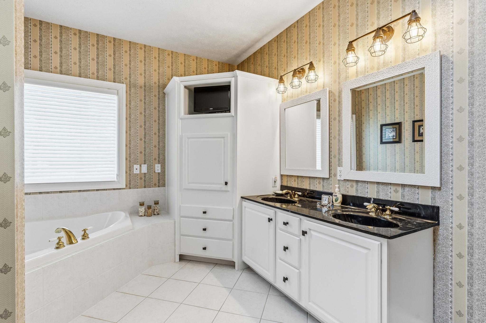 999 Brookwood Drive, Troy, Ohio 45373