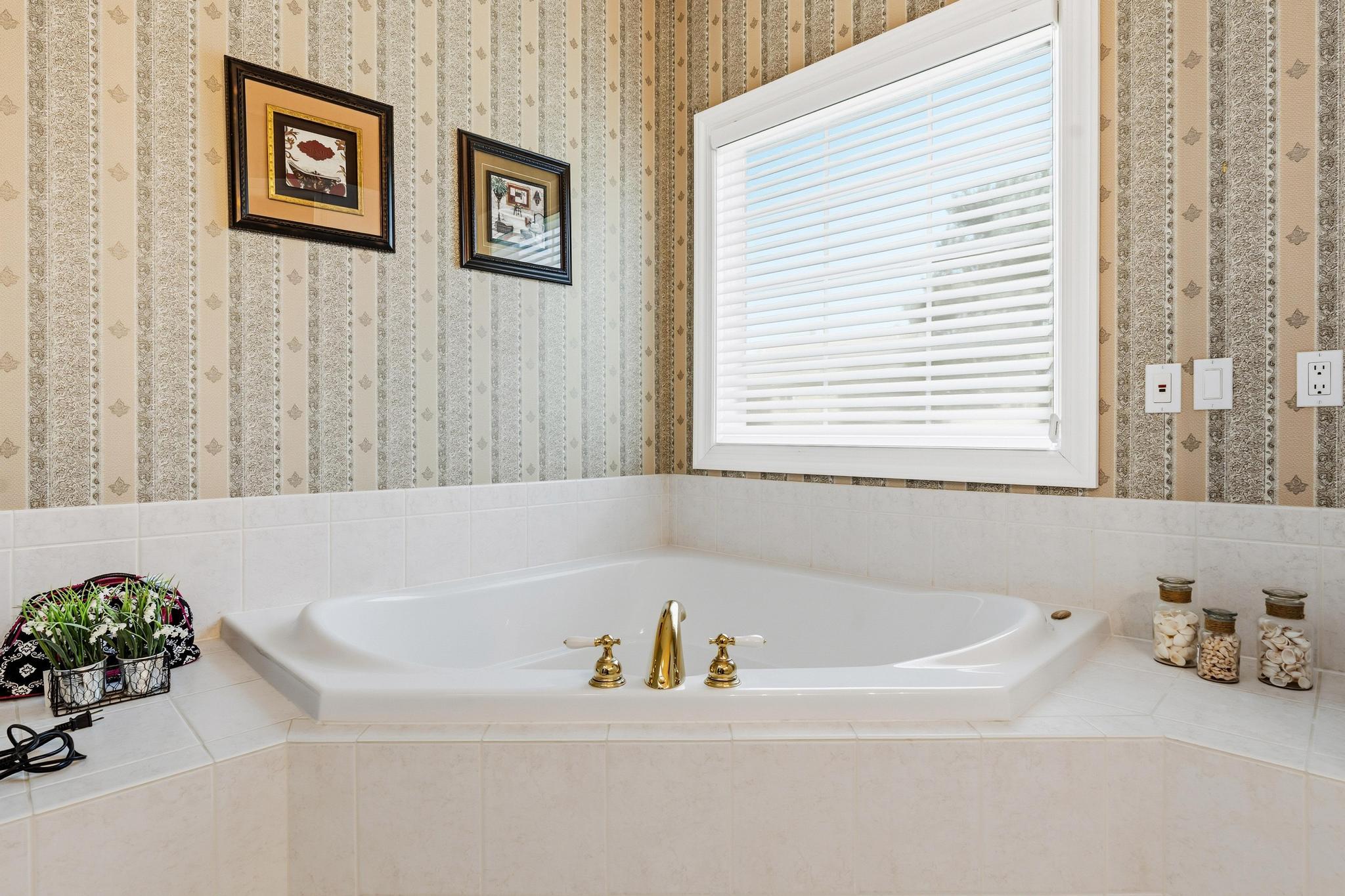 999 Brookwood Drive, Troy, Ohio 45373